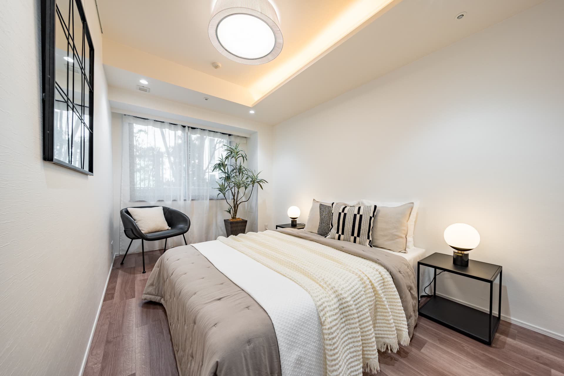 The Parkhouse Motoazabu Bathroom Bedroom2.jpg