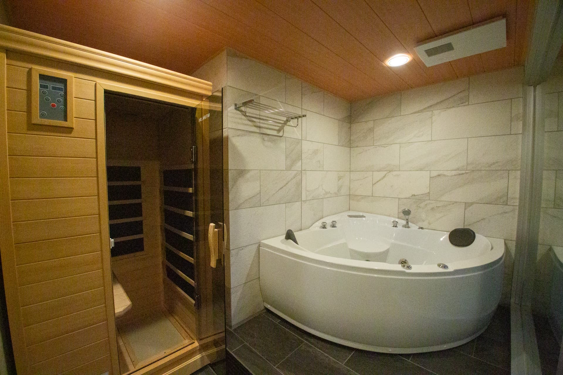AZABU DAI-ICHI MANSIONS-19.jpg