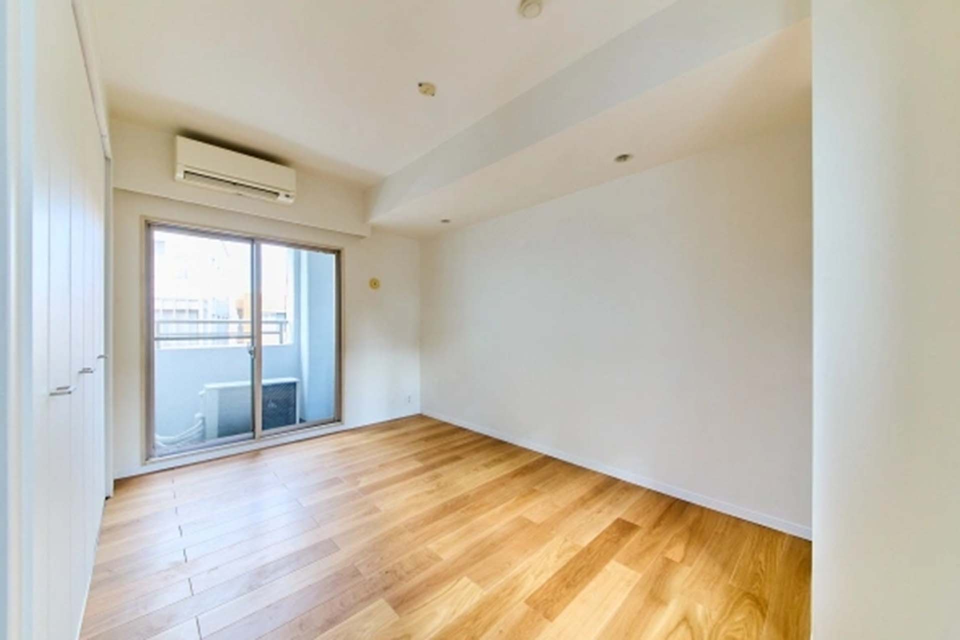 Catls Daikanyama Bedroom.jpg