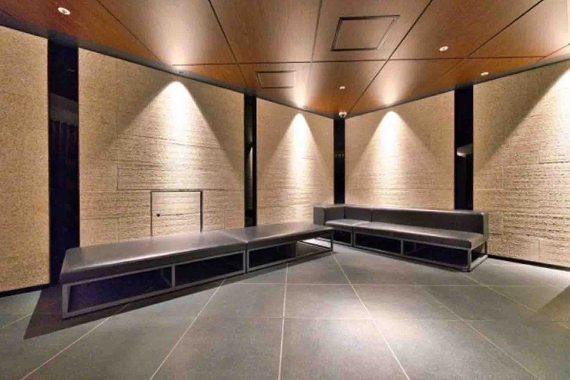 Open Residencia Hiroo The House South Court Hall.jpg