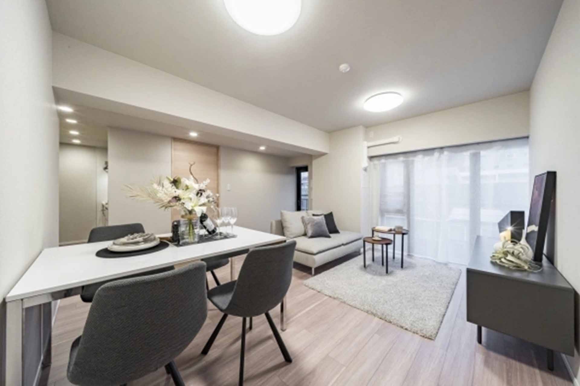 Open Residence Hiroo The House South Court LDK2.jpg