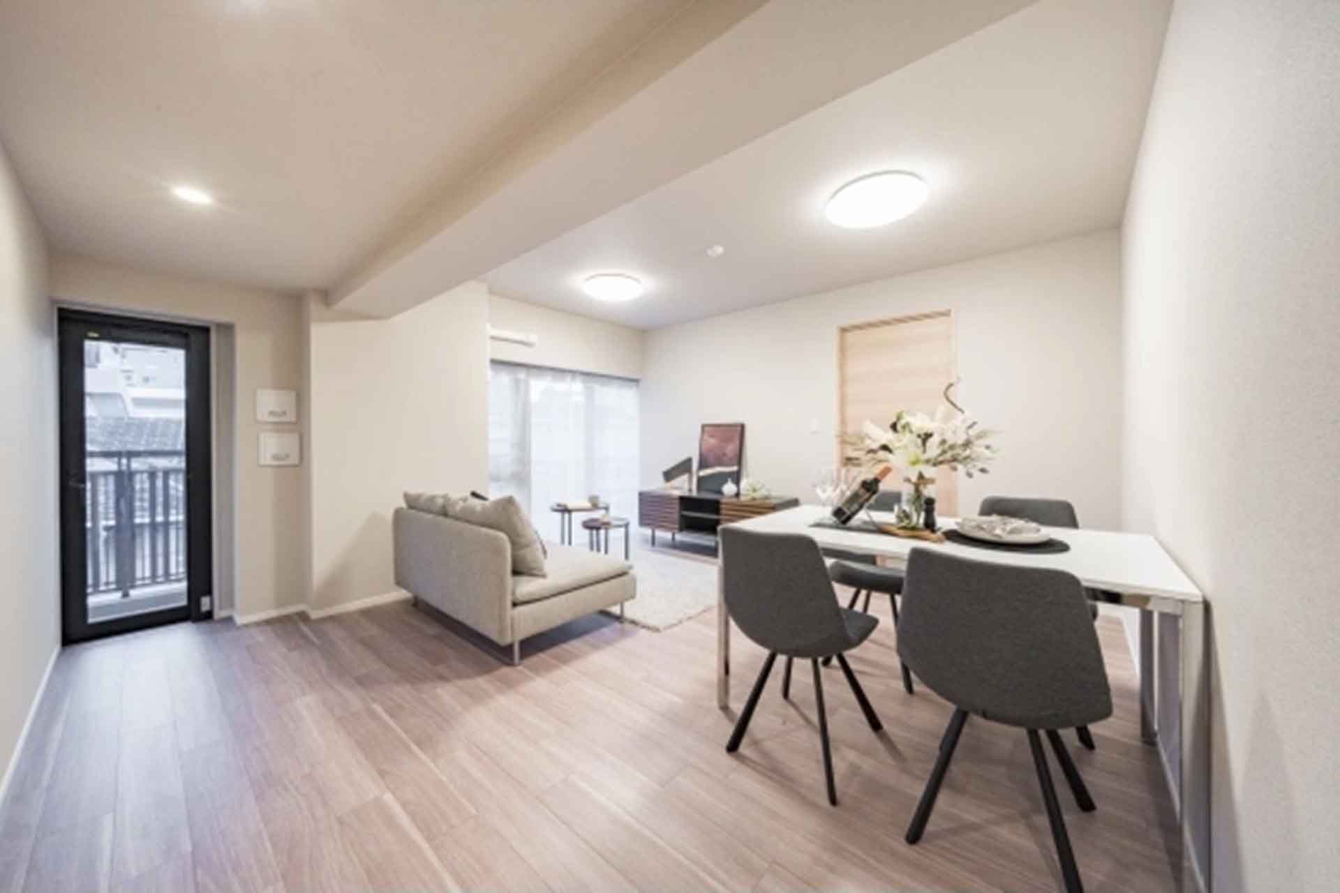 Open Residence Hiroo The House South Court LDK.jpg
