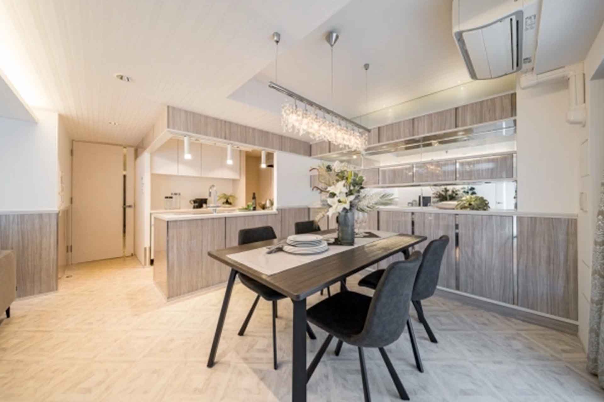 Open Residencia Hiroo The House South Court LDK.jpg