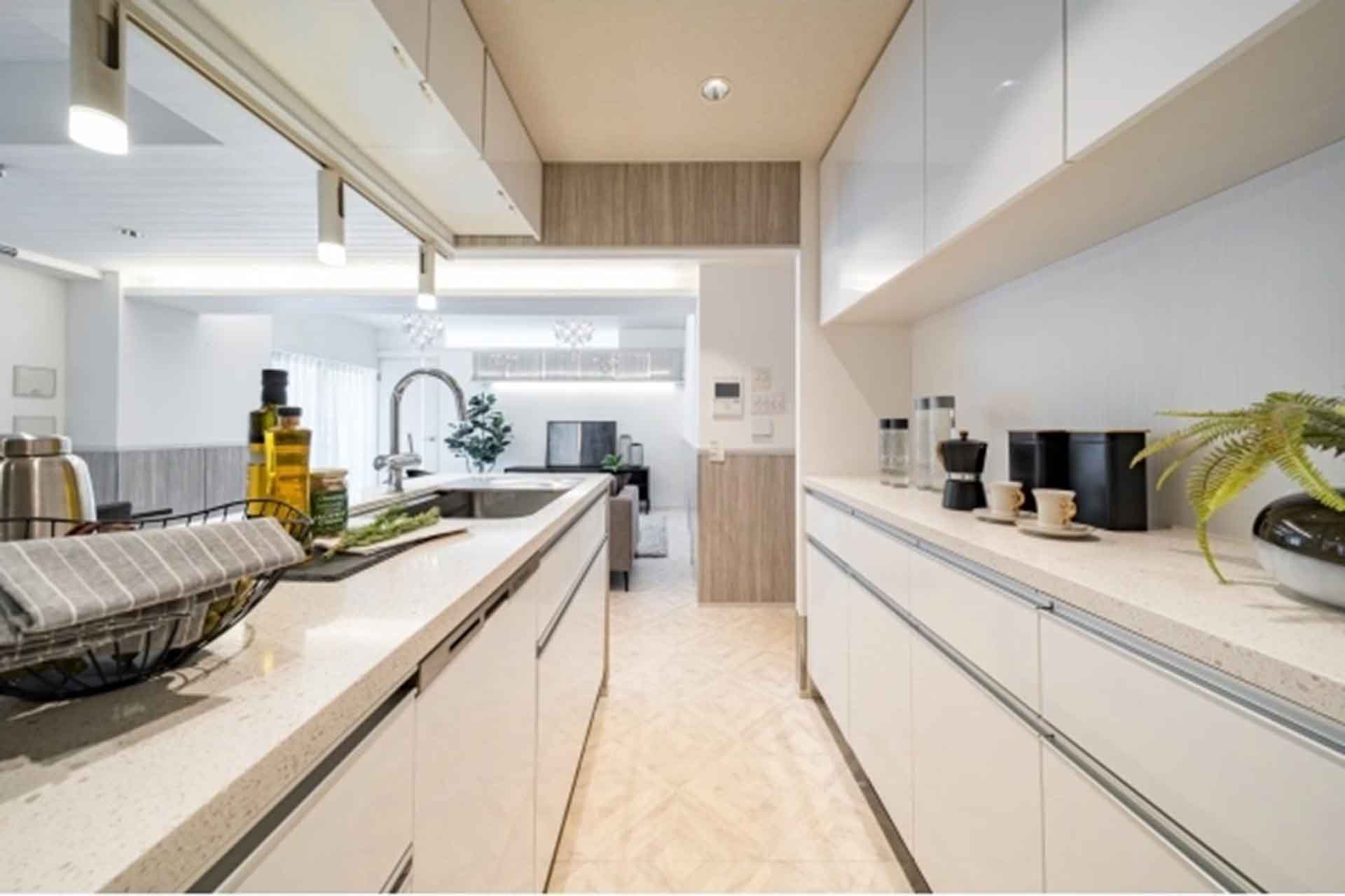 Open Residencia Hiroo The House South Court kitchen.jpg