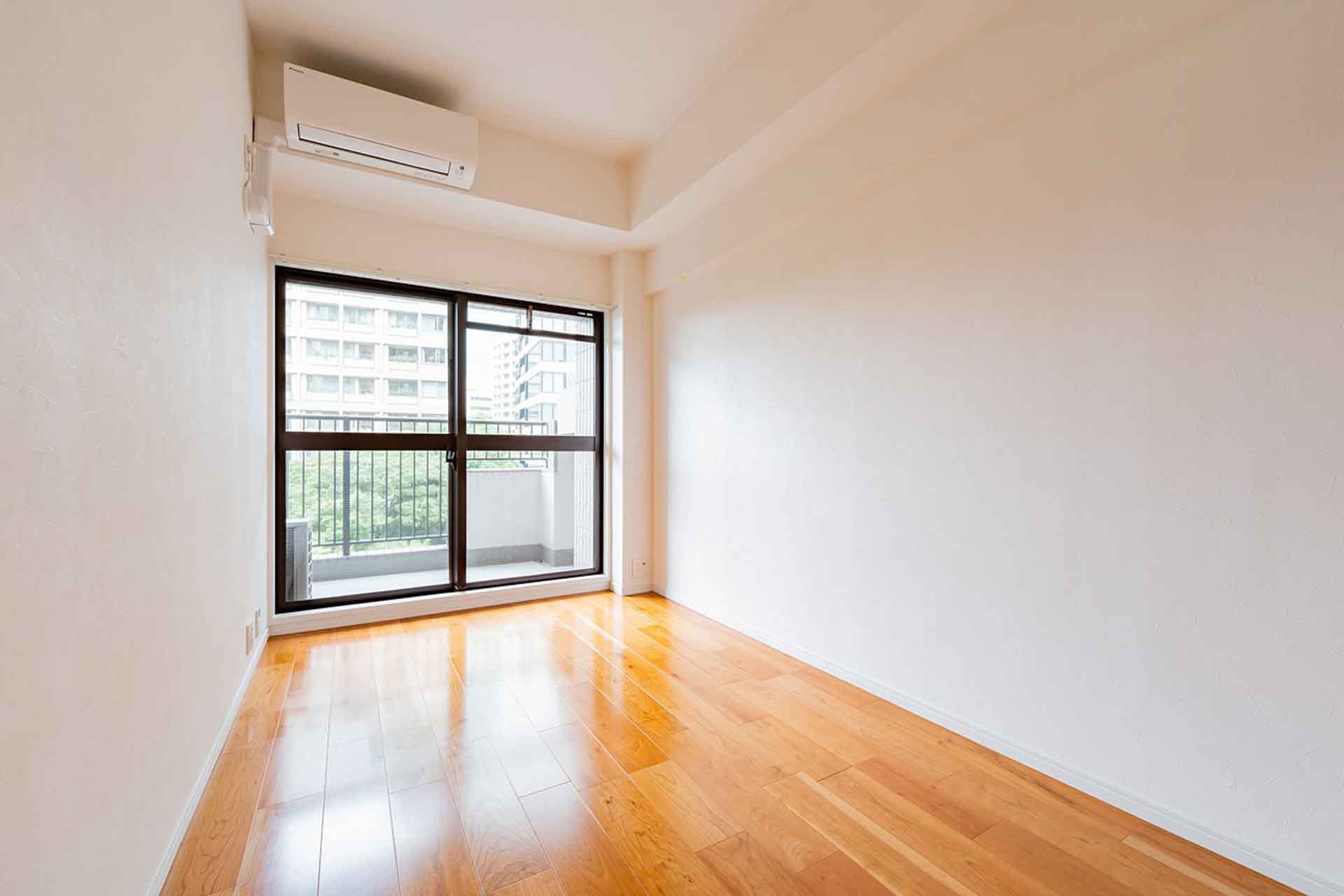 ROPPONGI VIEW TOWER  Bedroom.jpg