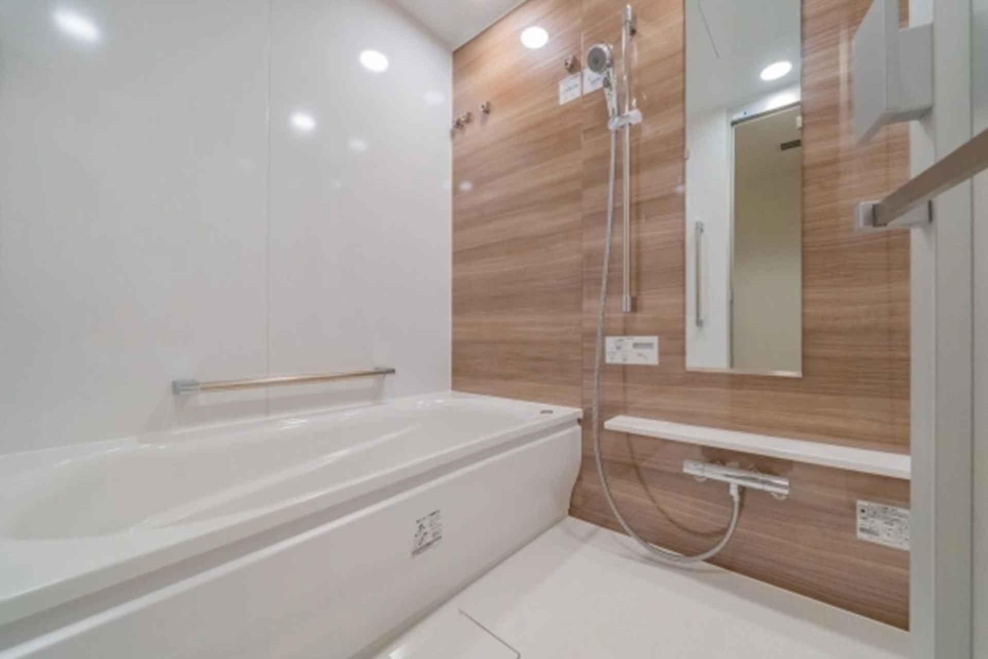 Park Tower Kachidoki South Bathroom2.jpg