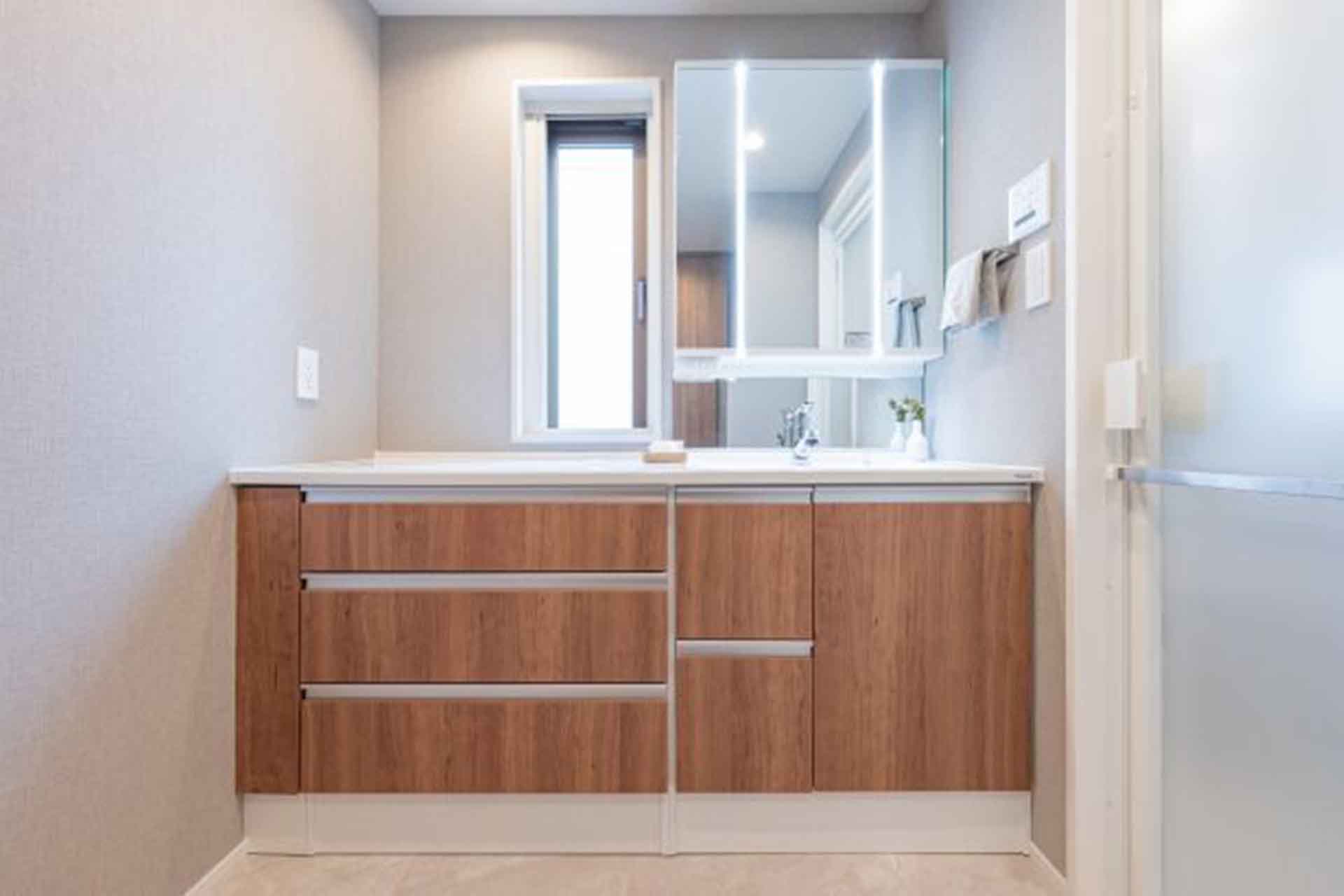 Himonya Hills Salesio Street Bathroom2.jpg