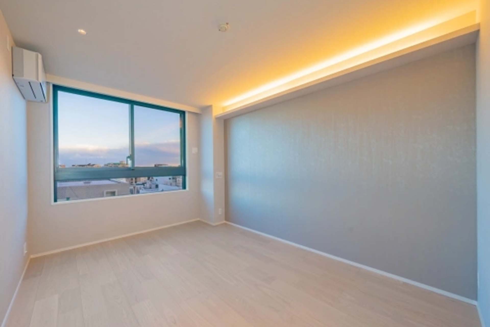 La Corda Tsurumaki Garden Court Bedroom.jpg