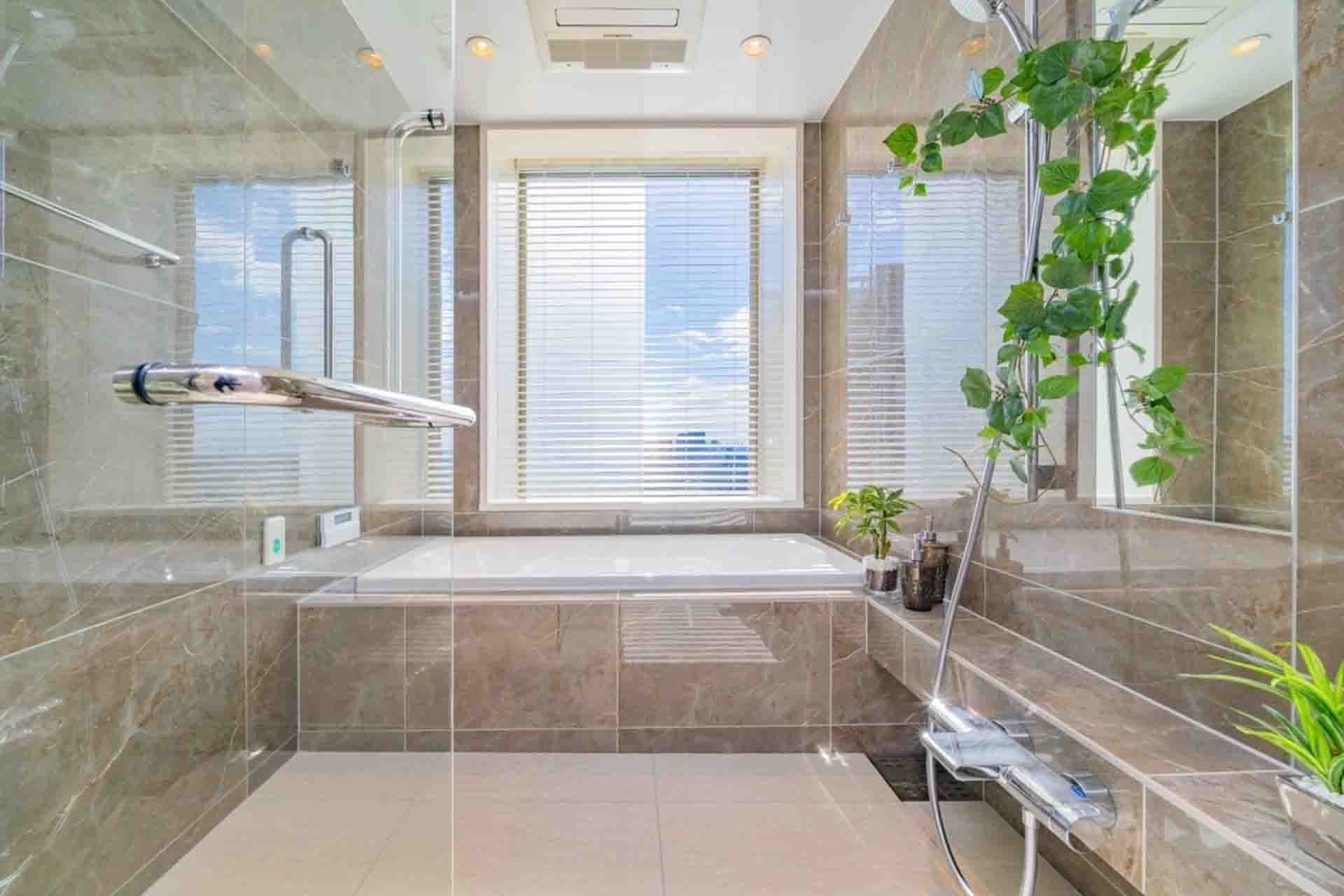 Tokyo Twin Parks Light Wing Bathroom2.jpg