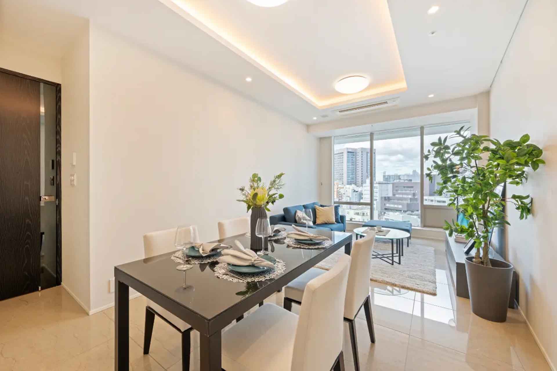 Park Court Aoyama The Tower LDK.jpg