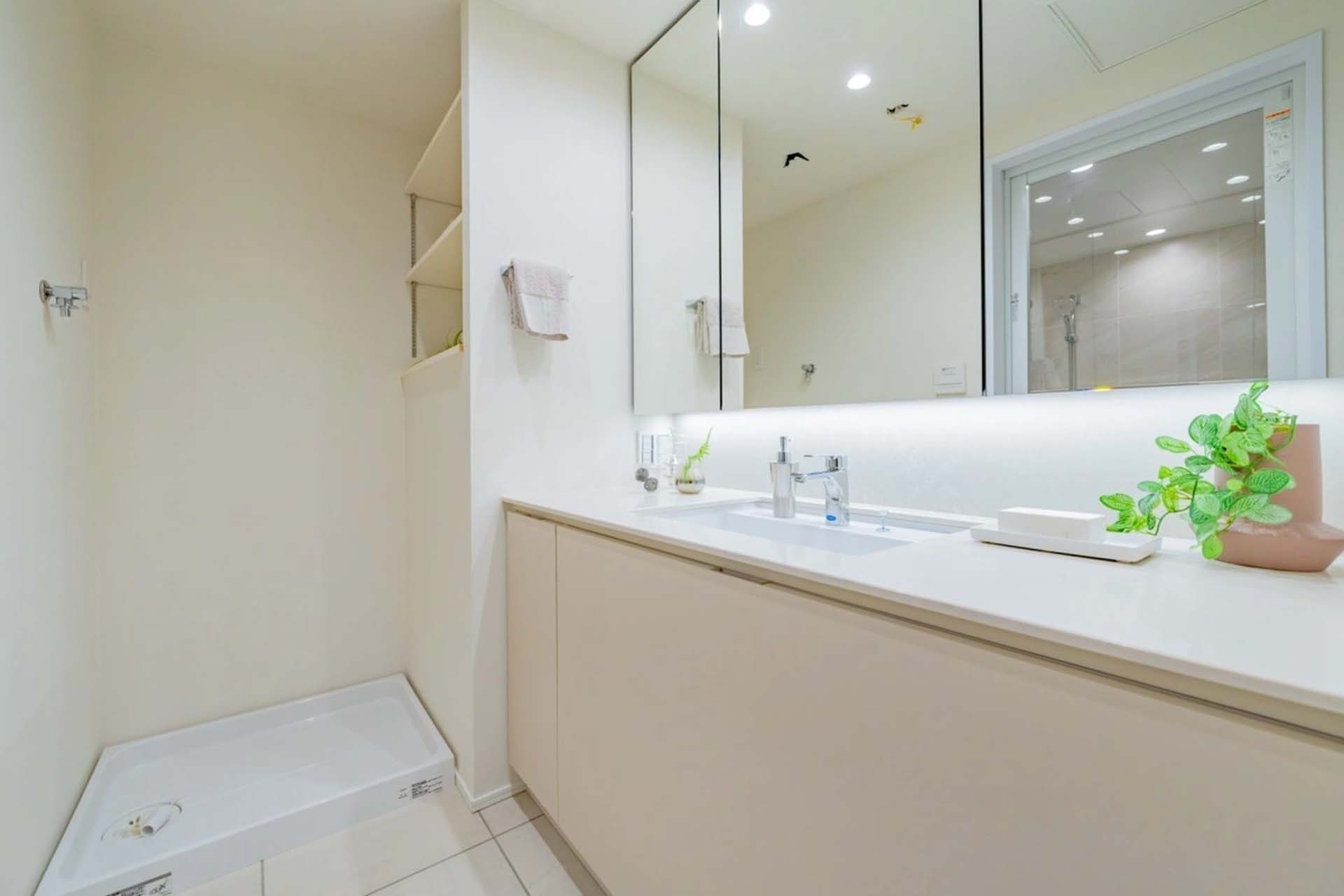 Shirokane Tower Bathroom2.jpg