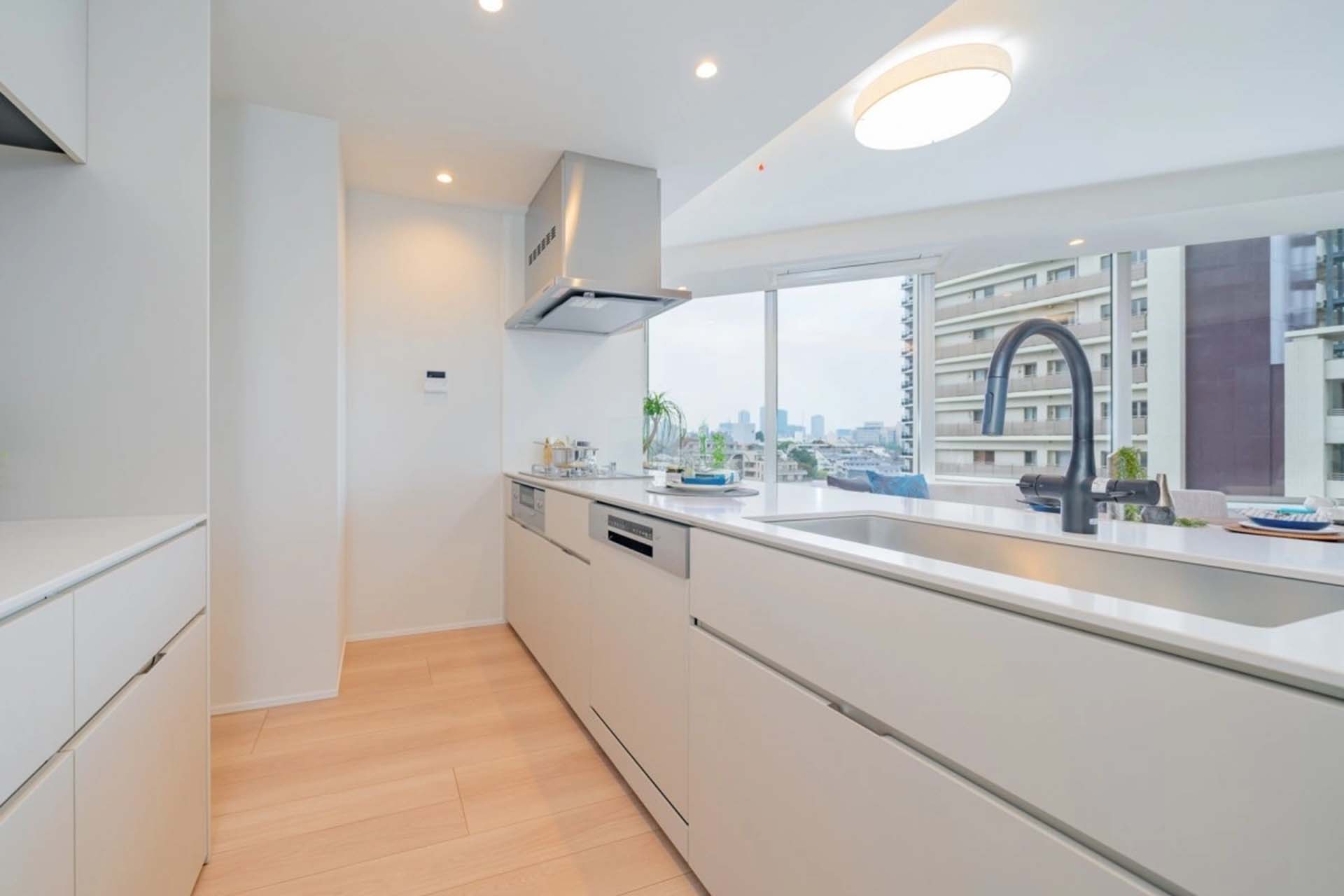 Shirokane Tower kitchen.jpg