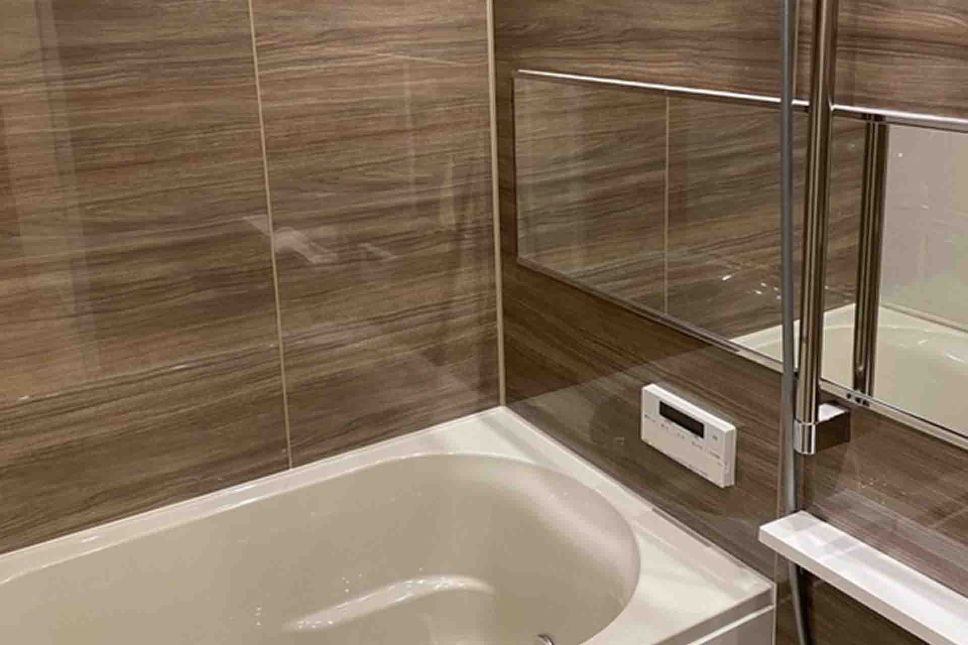 Famille Grand Shirokane Verdeforet Bathroom.jpg