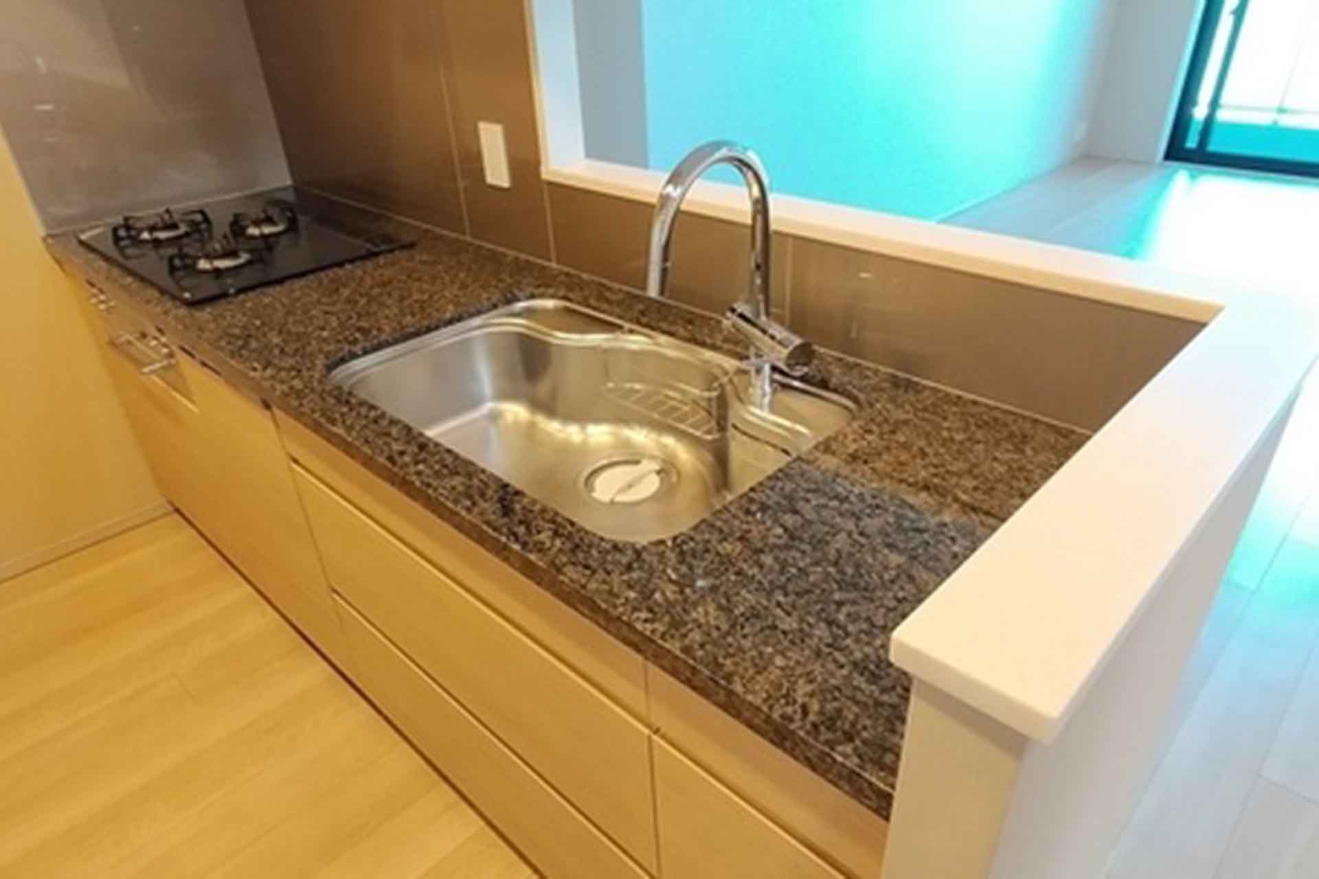Cross Air Tower kitchen.jpg