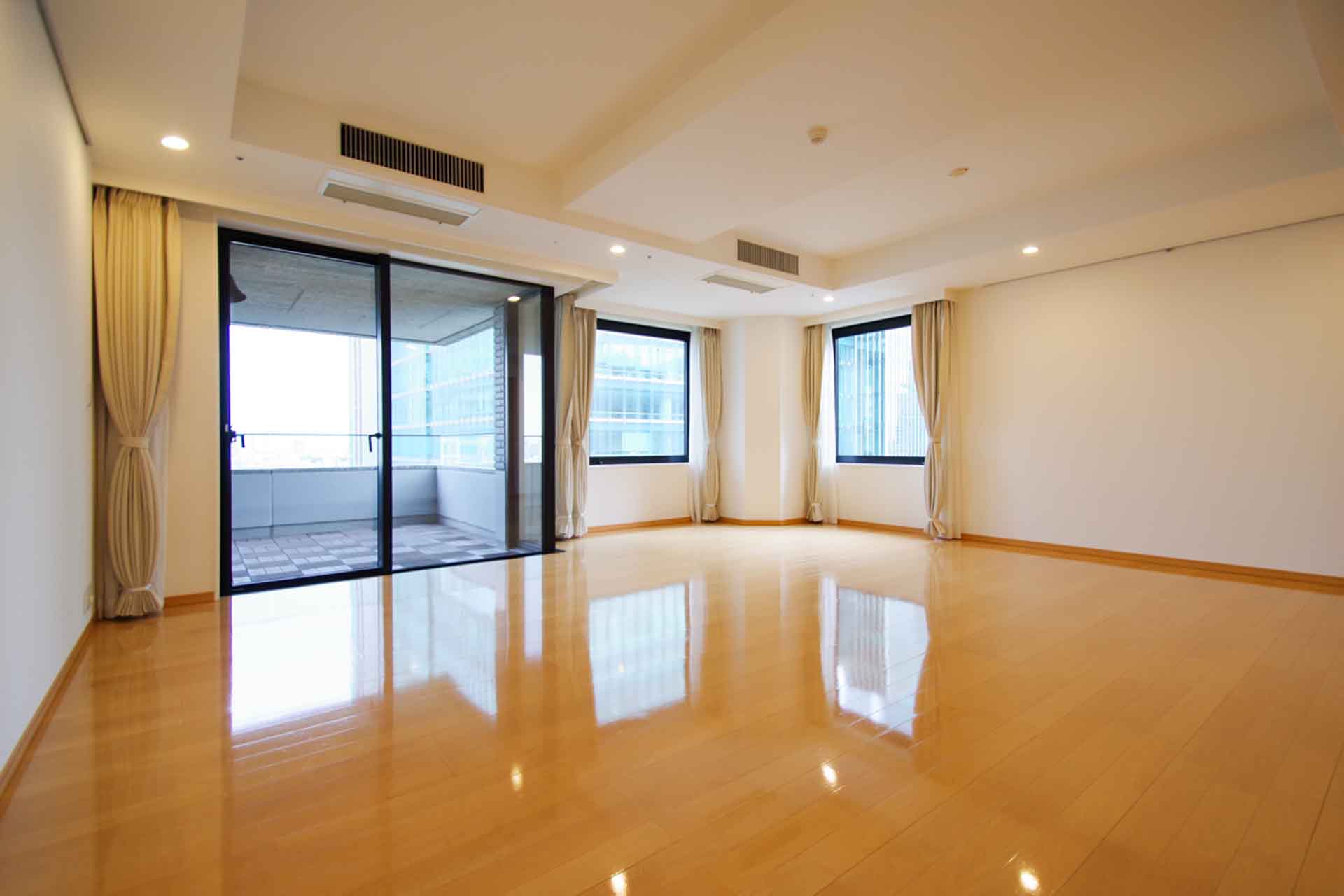IZUMI GARDEN RESIDENCE LDK.jpg