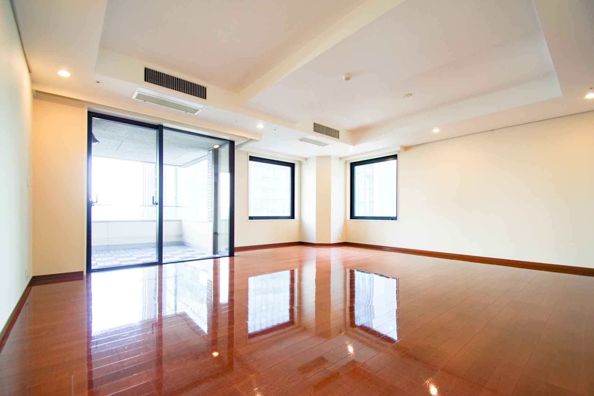 IZUMI GARDEN RESIDENCE LDK.jpg