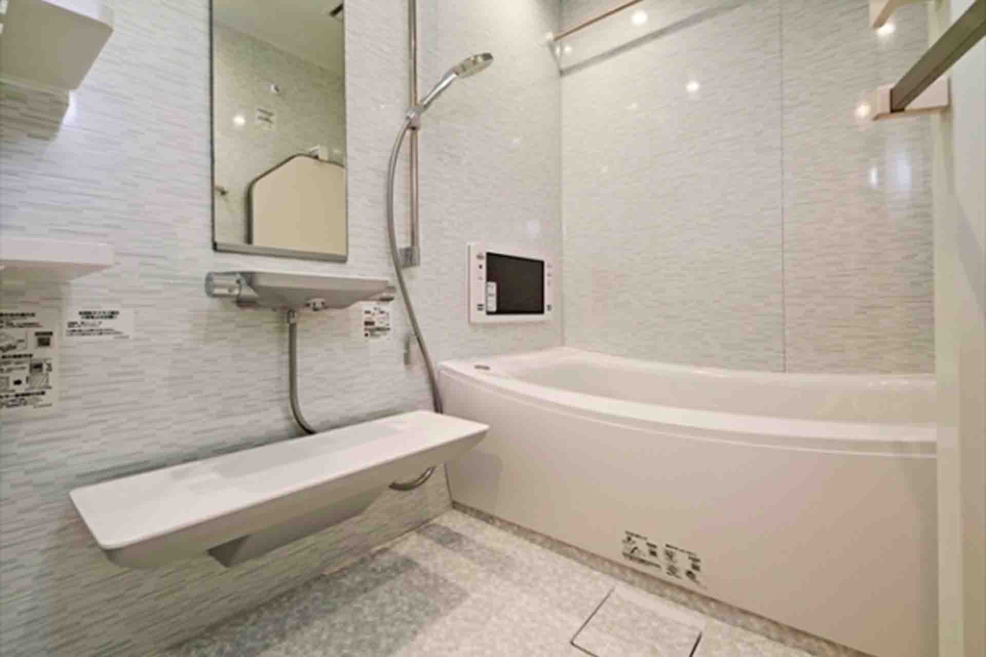 City Heights Azabu-Juban Bathroom.jpg