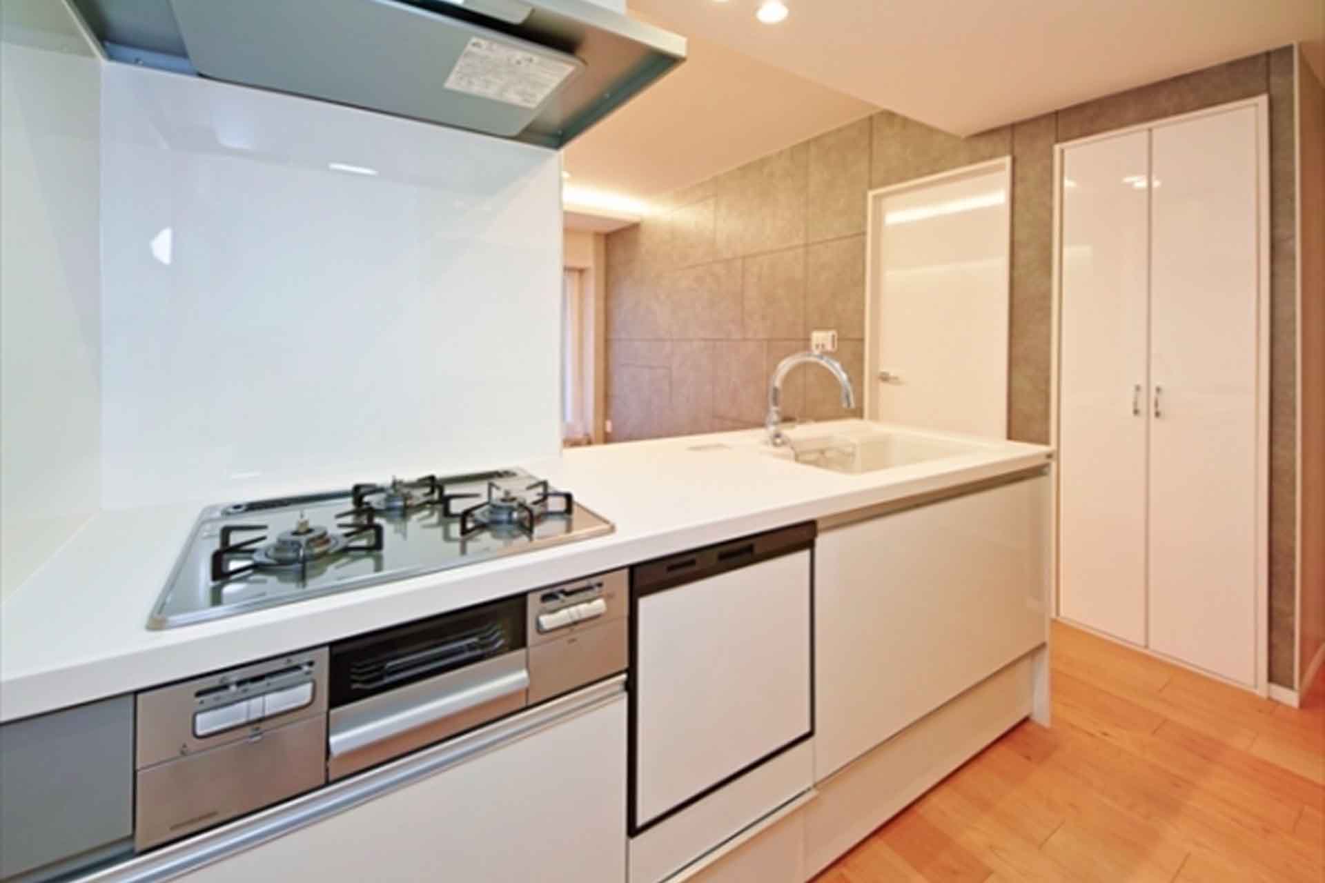 City Heights Azabu-Juban Kitchen.jpg