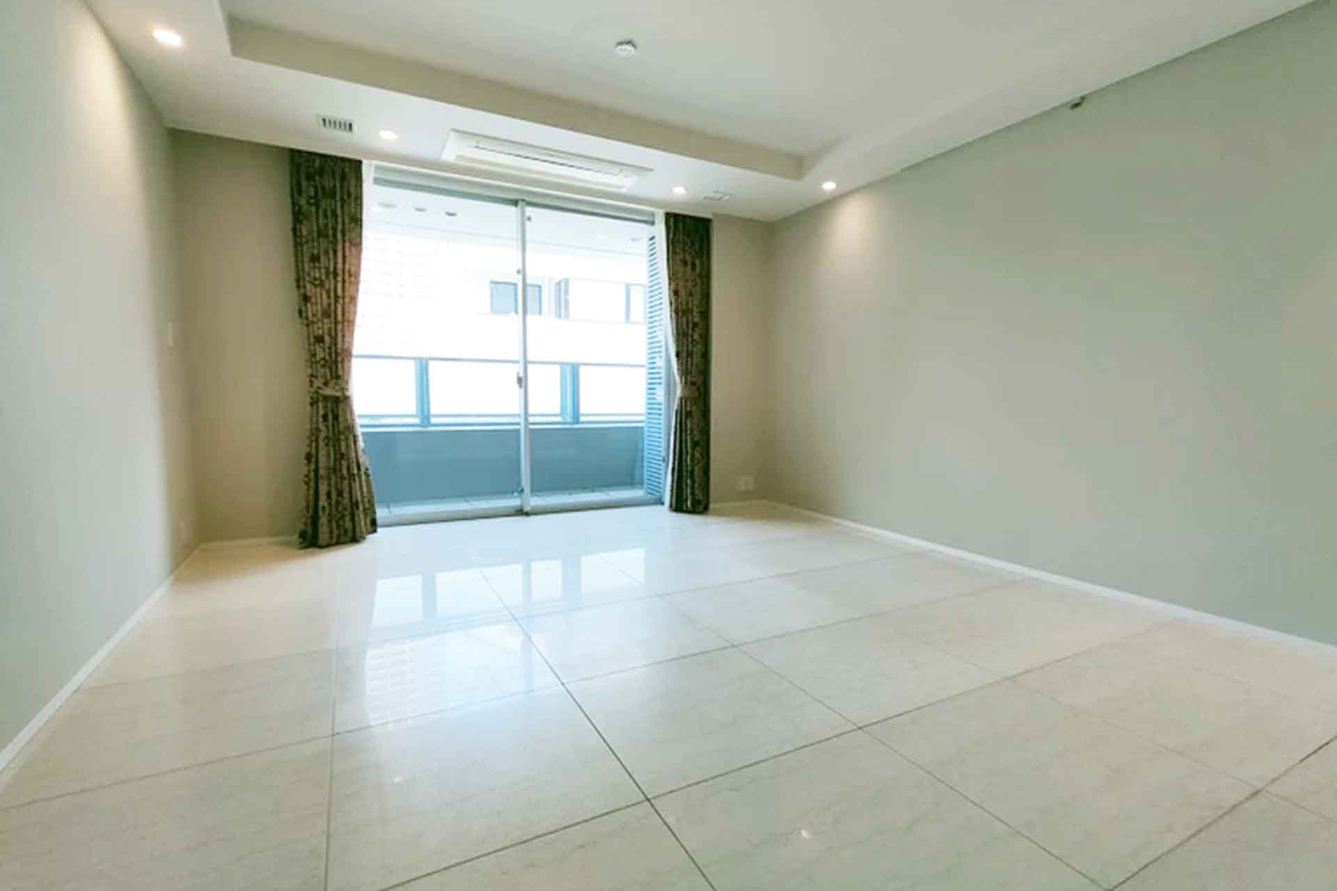 Park Mansion Mita Hinatazaka LDK.jpg