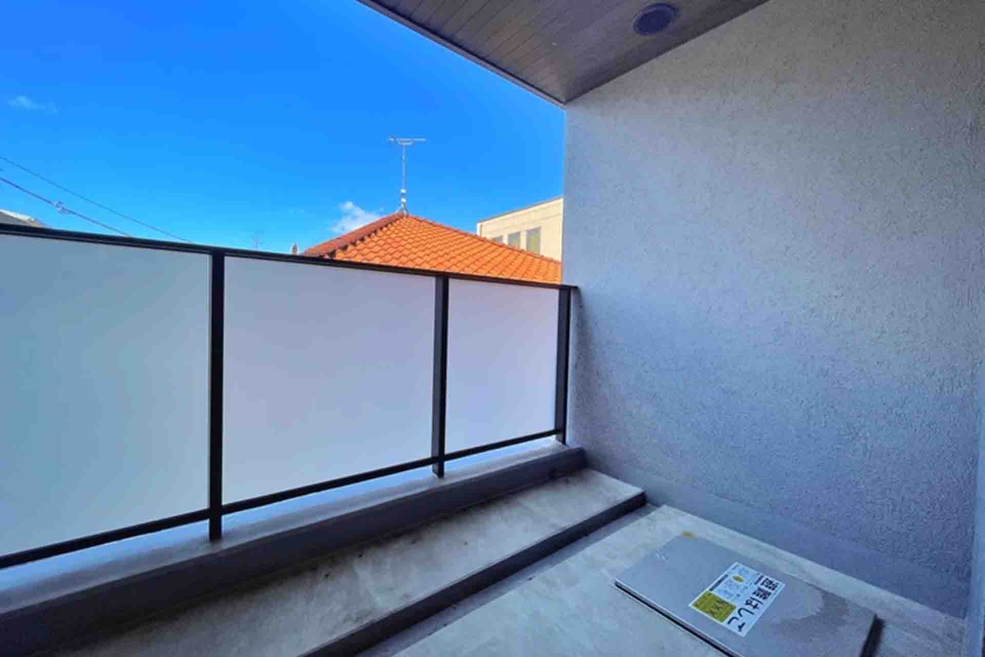 Brands Jiyugaoka Balcony.jpg