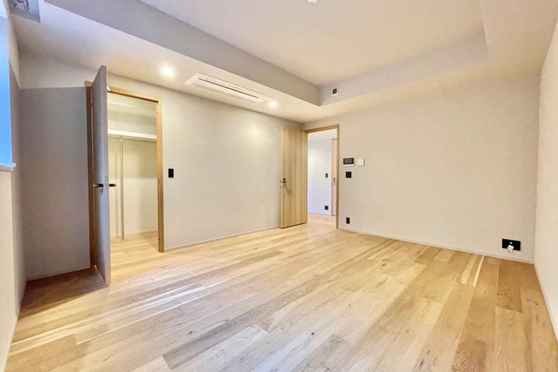 Brands Jiyugaoka Bedroom.jpg