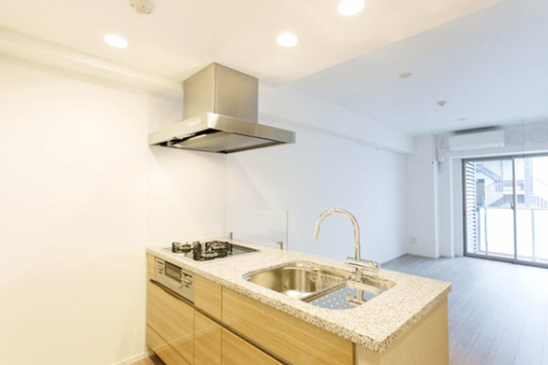 CITY CURRENT DAIKANYAMA kitchen.jpg