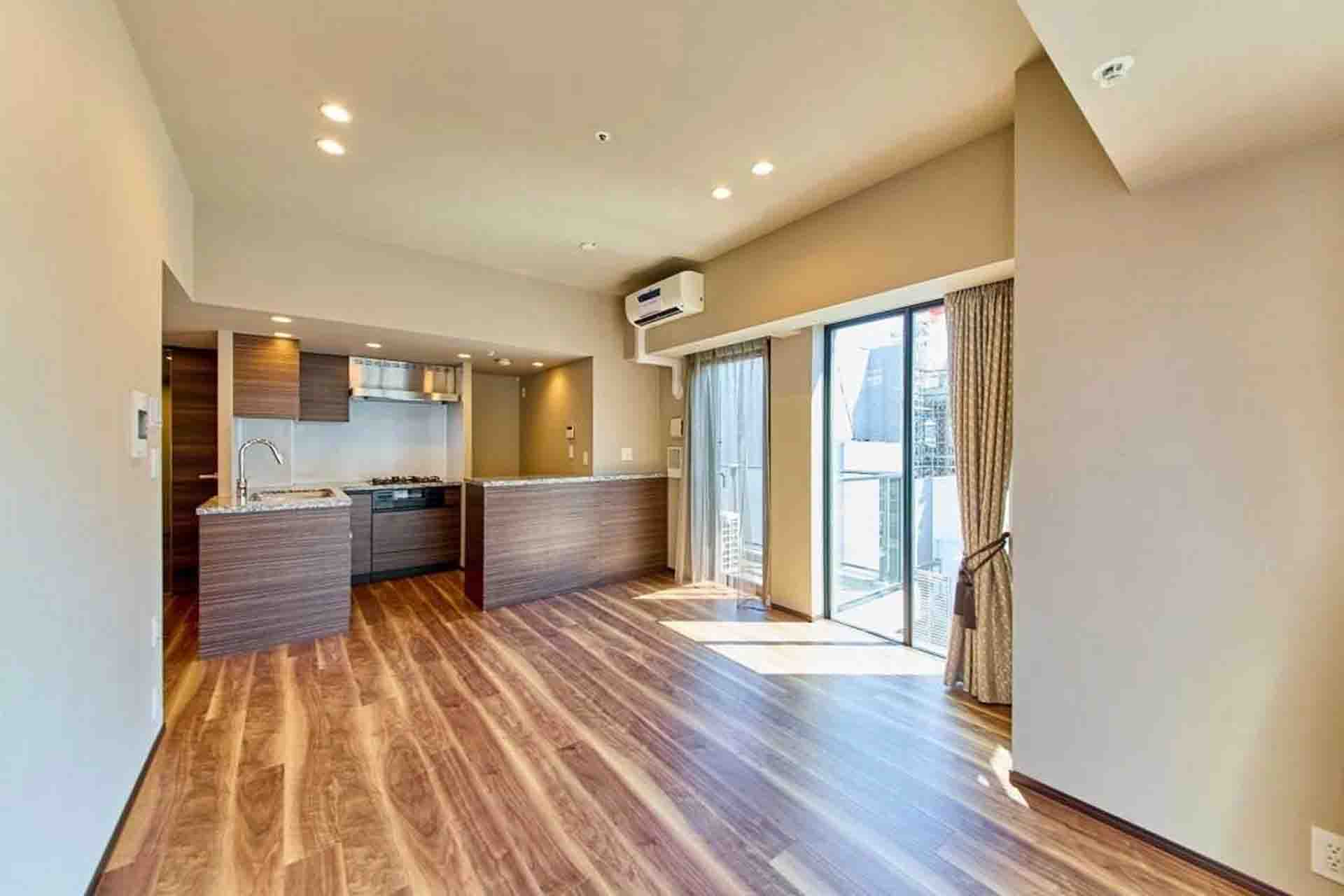 Park Luxe Toranomon LDK.jpg