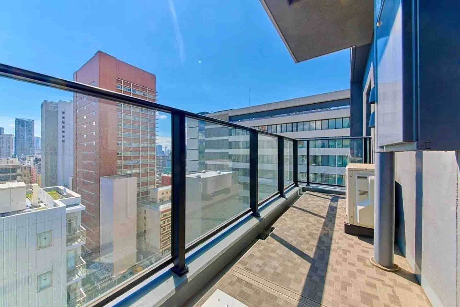 Park Luxe Toranomon Balcony.jpg