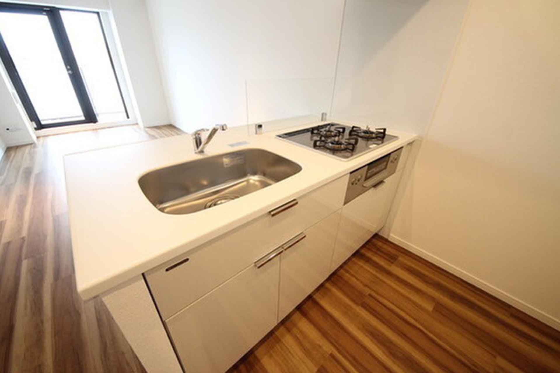 La Mia Casa Nakameguro kitchen.jpg