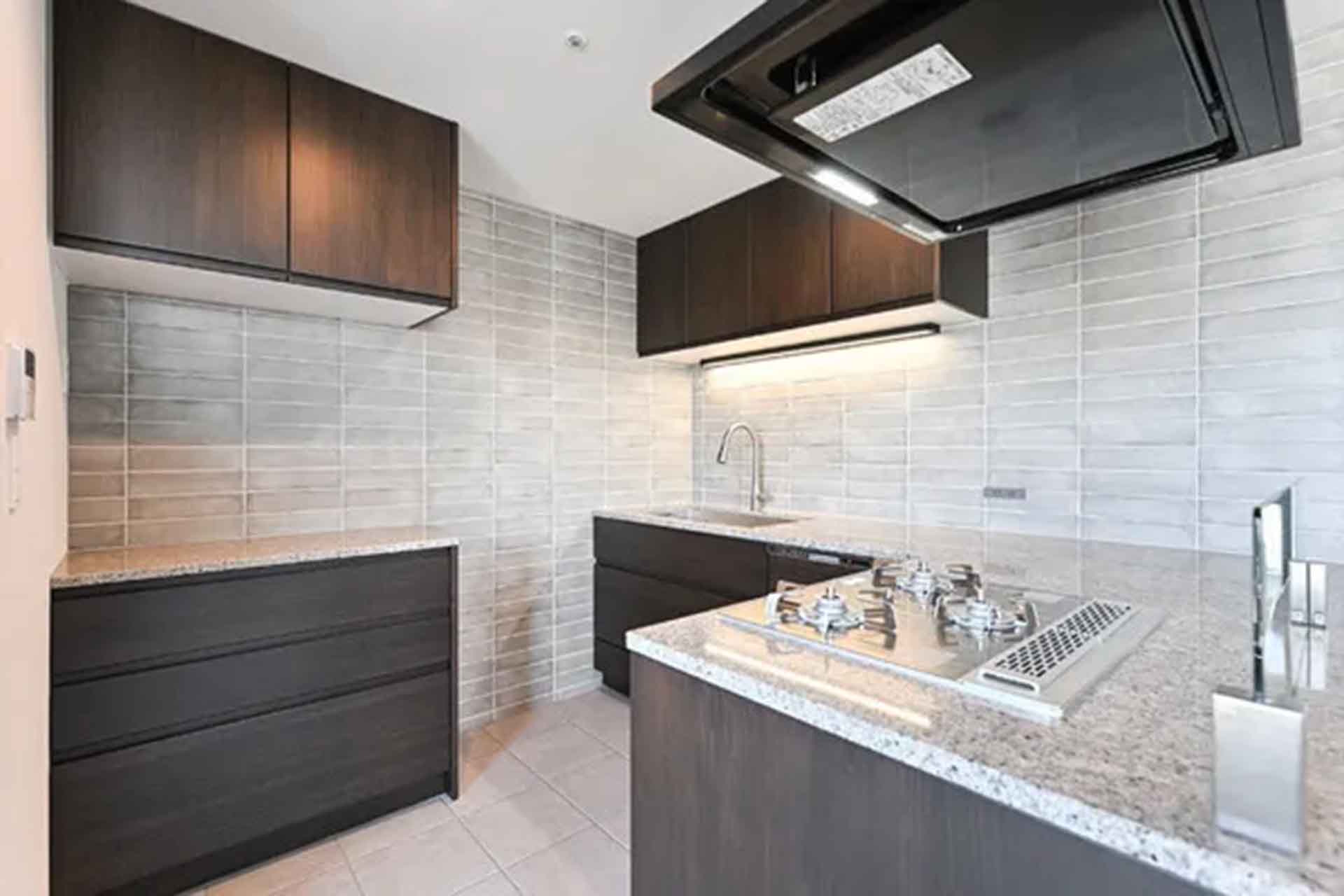 Park House Shiba Tower kitchen.jpg