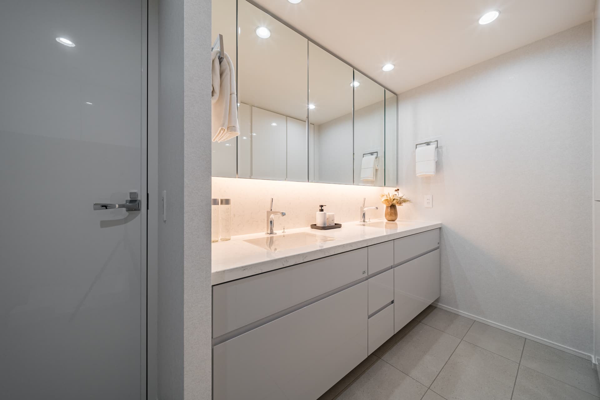 The Parkhouse Shibuya Nanpeidai　Bathroom.jpg