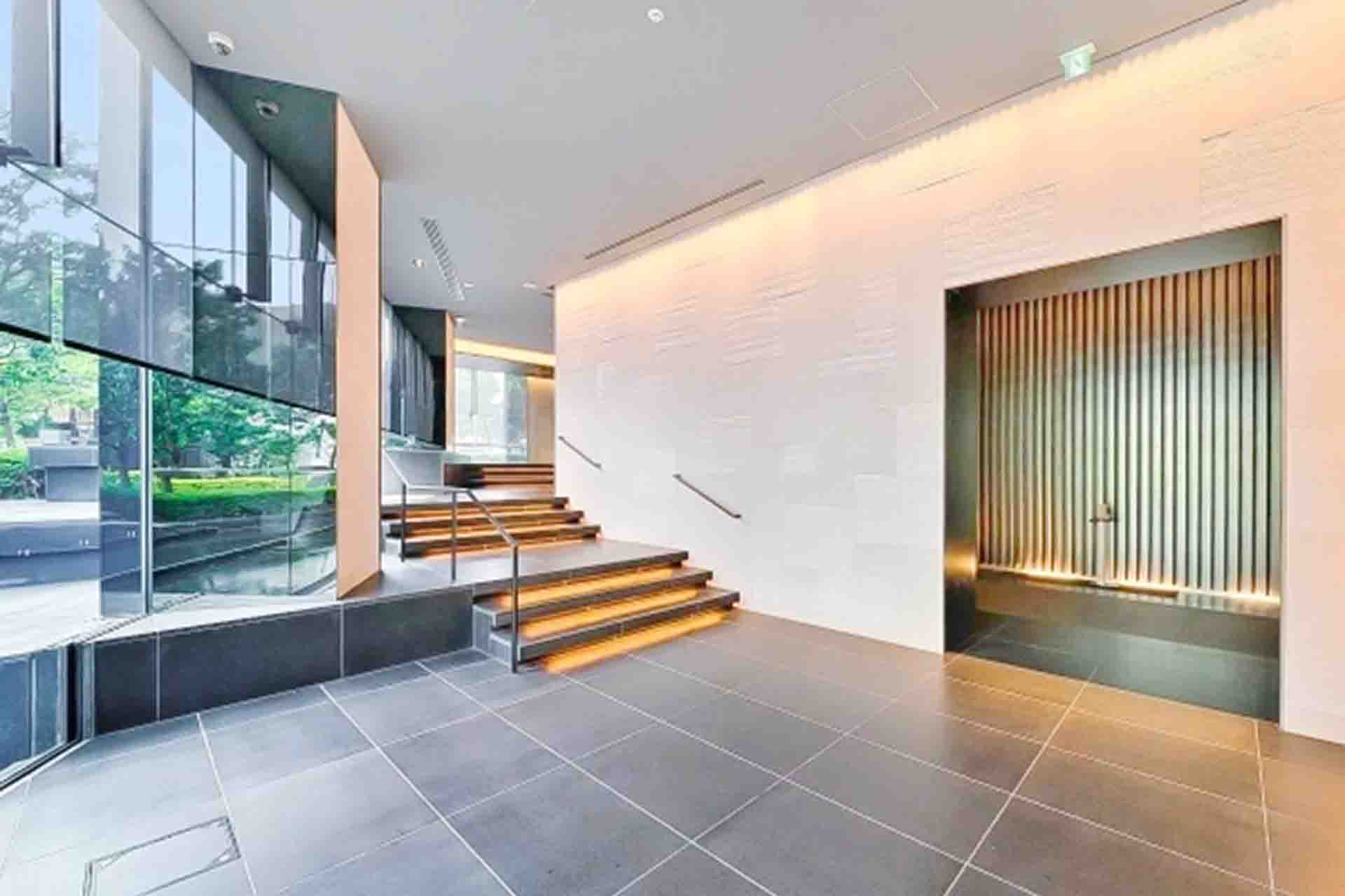 The Parkhouse Nishiazabu Residence hall.jpg