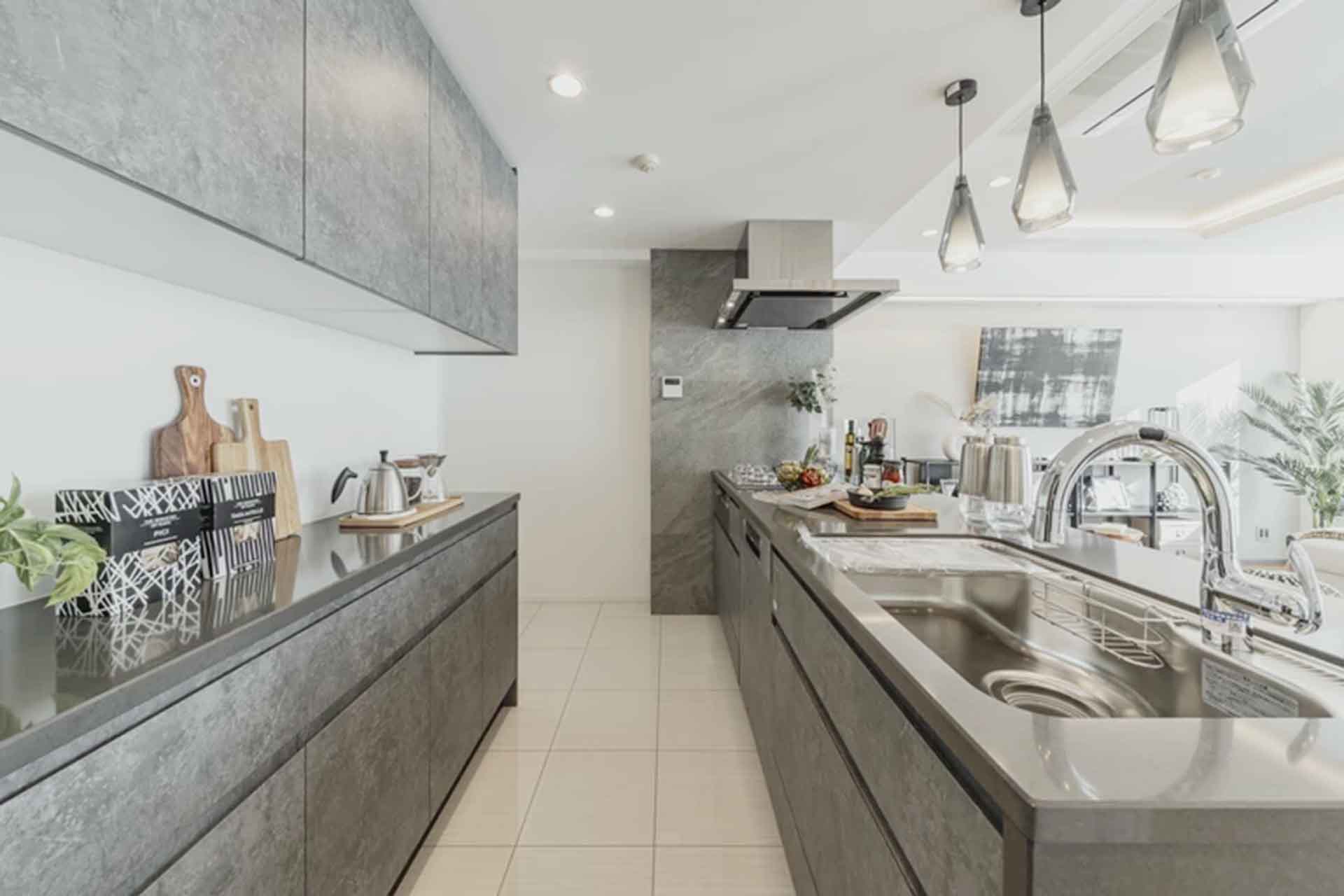 Park Court Mita Tsunamachi kitchen2.jpg