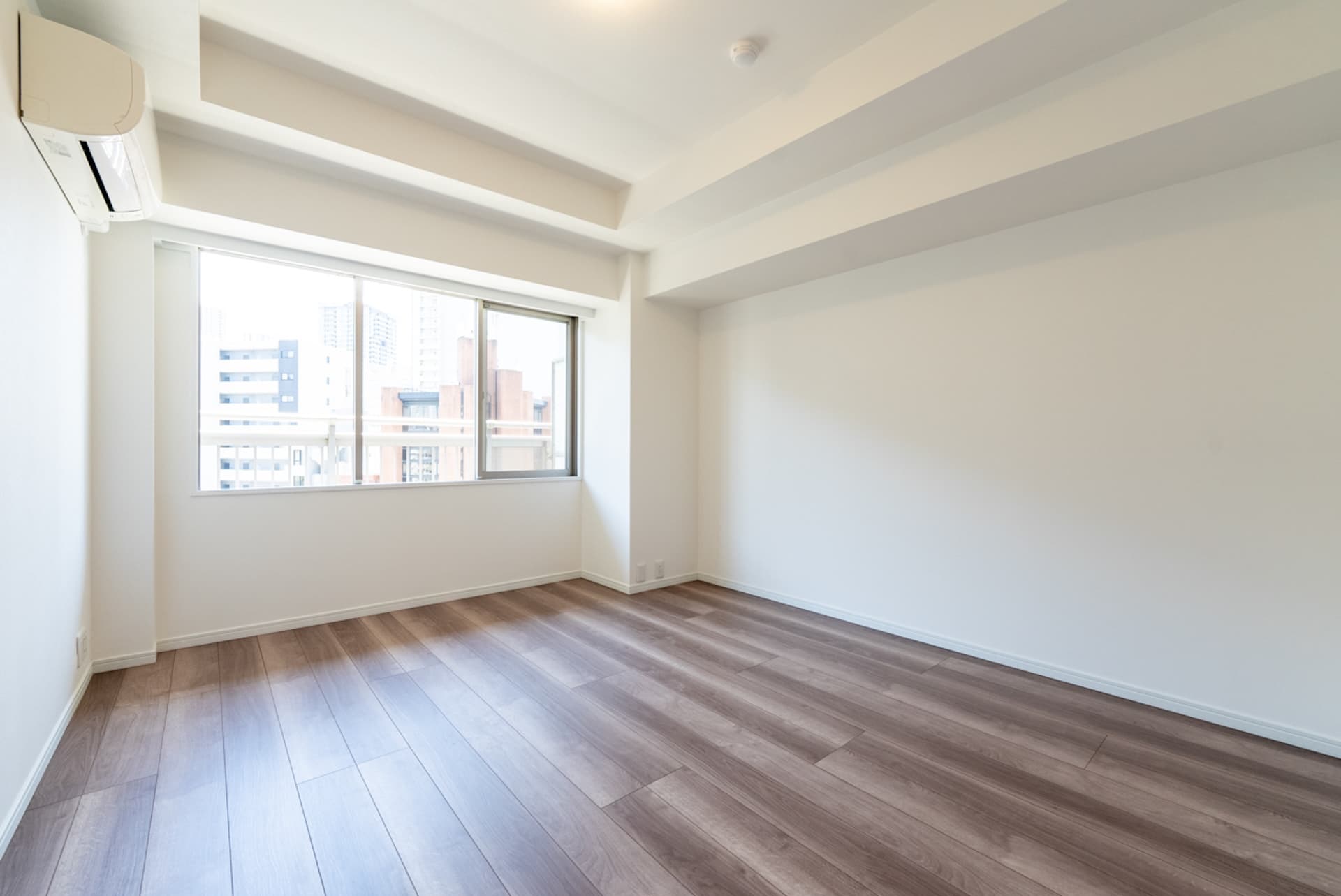 Bay Court Shibaura Bedroom.jpg