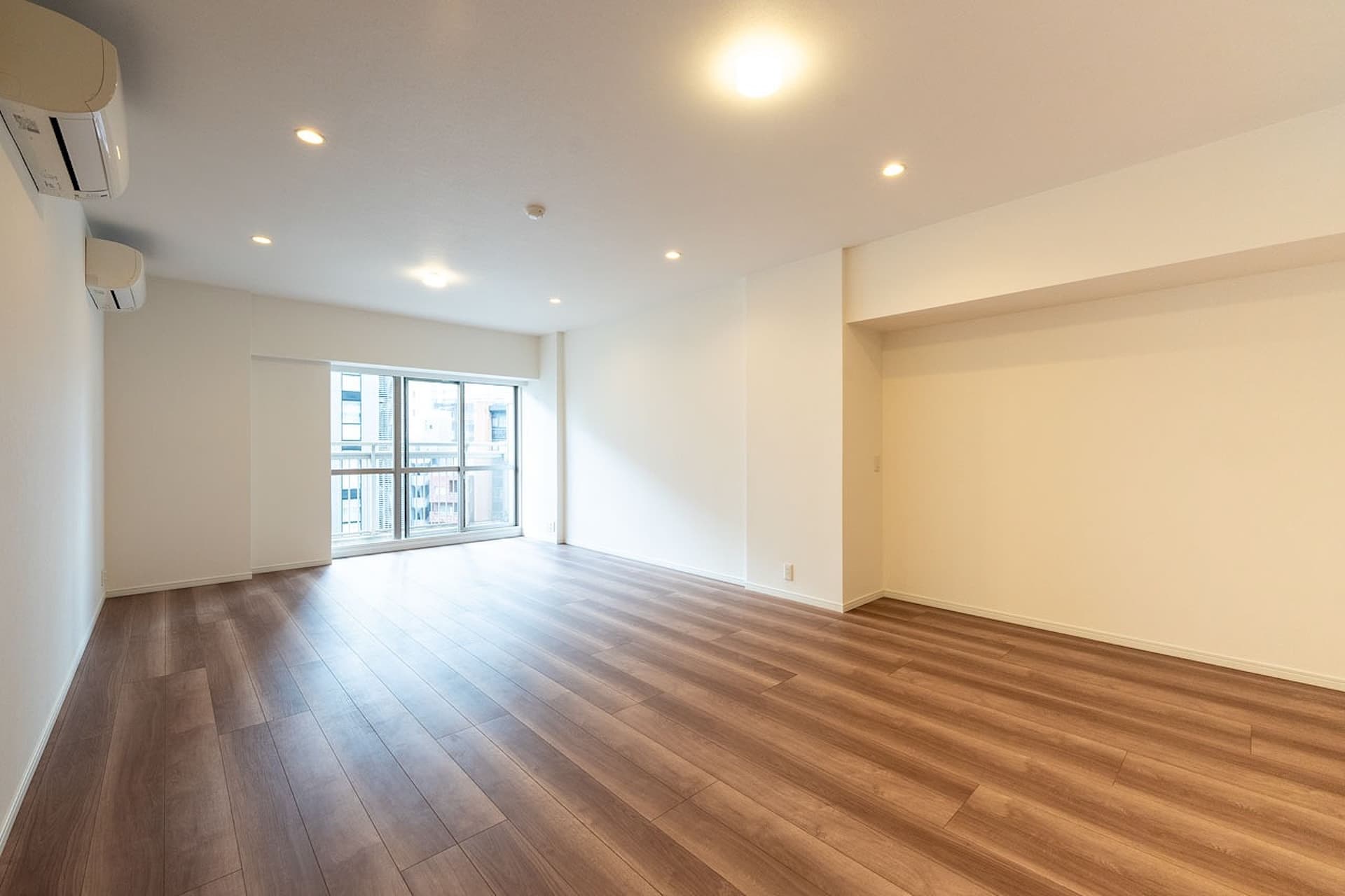 Bay Court Shibaura LDK.jpg