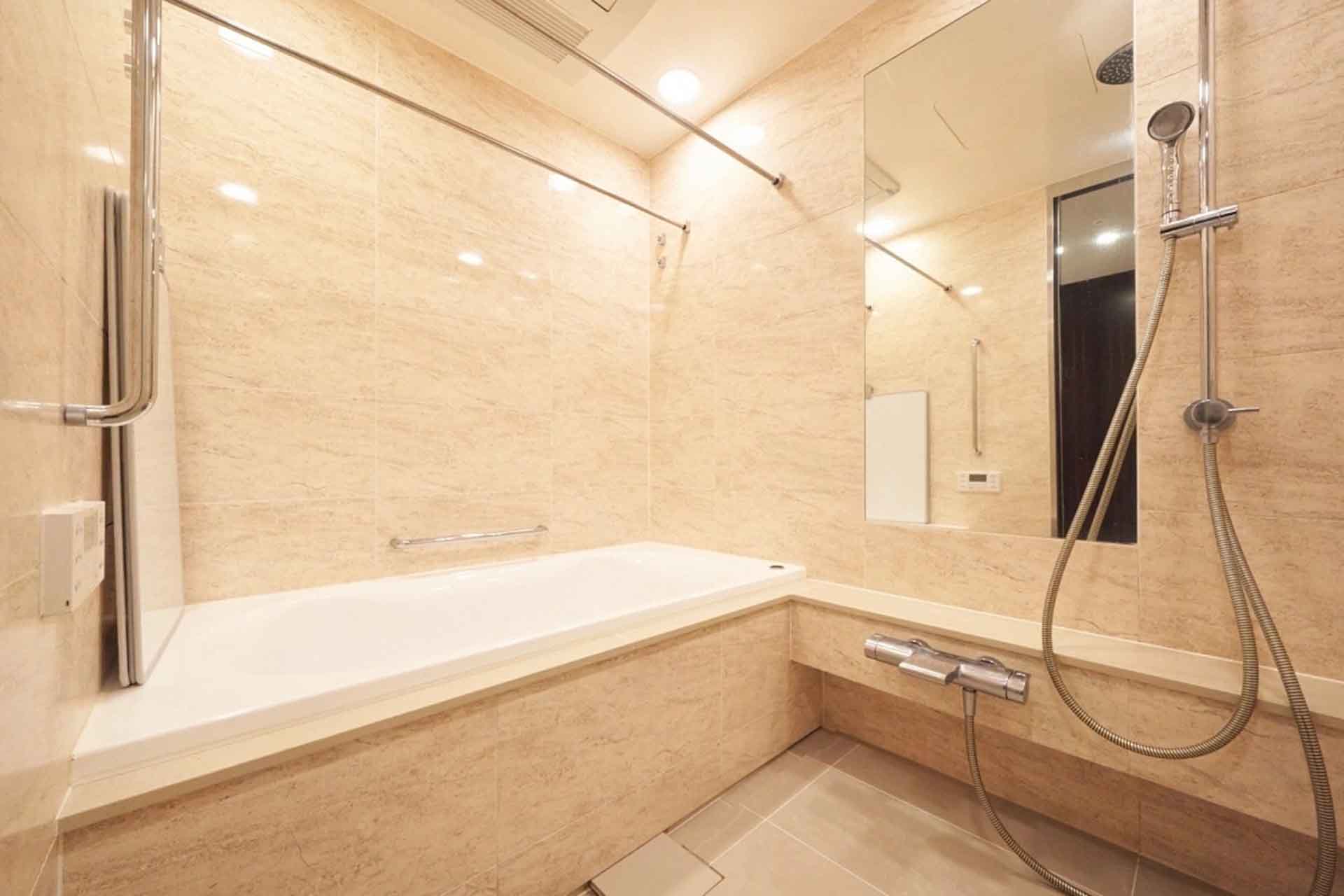 Grand Suite Hiroo Bathroom.jpg