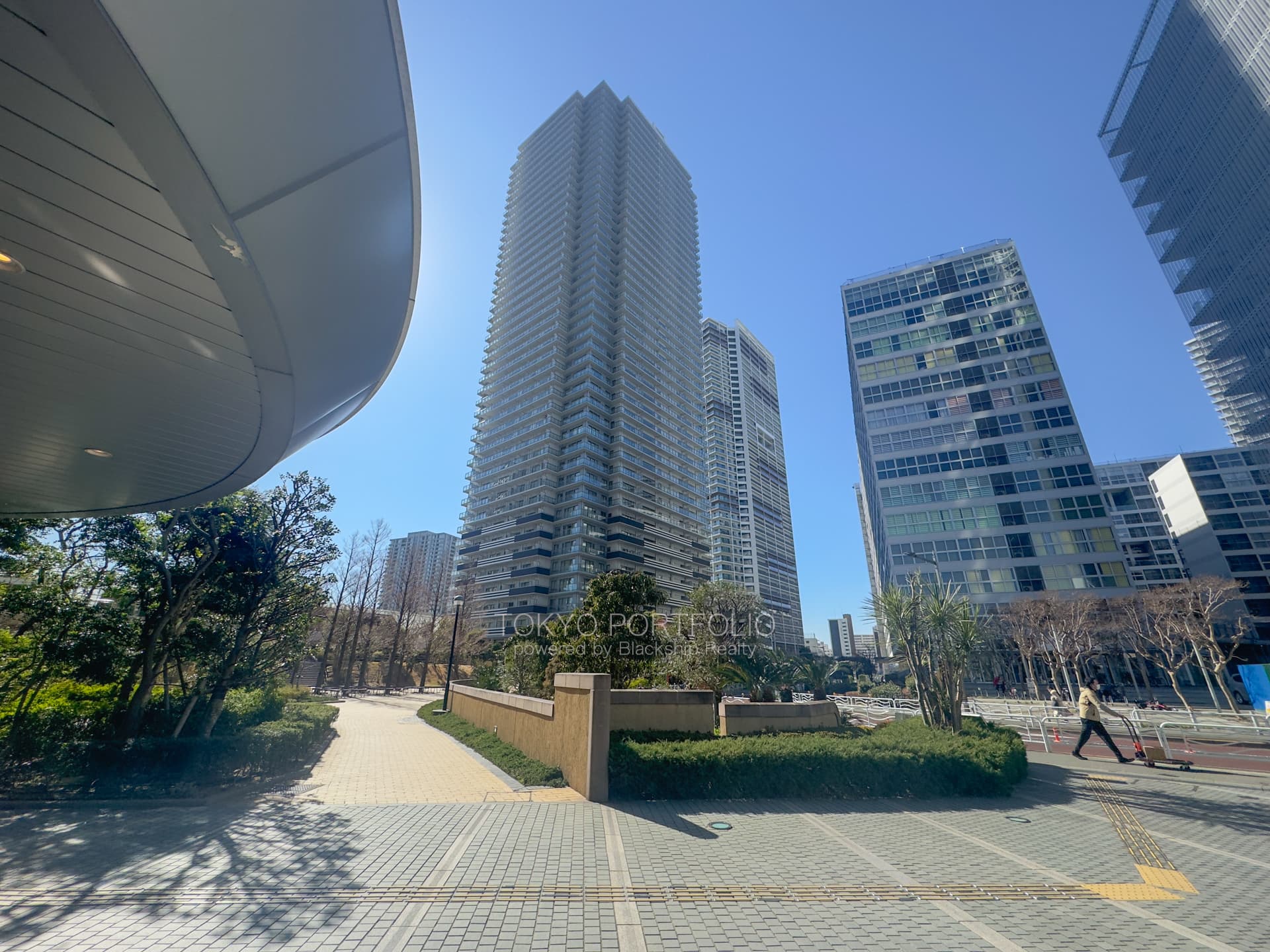 W Comfort Towers WEST-01.jpg