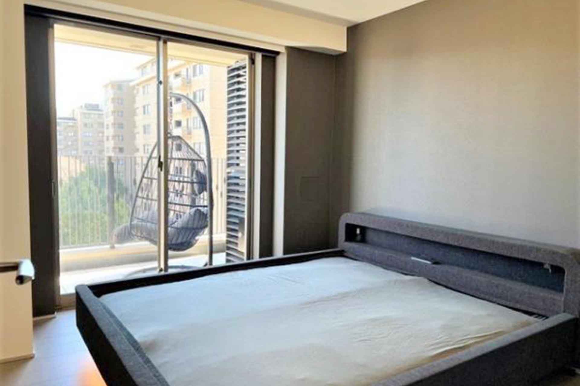 Hiroo Garden Forest Building G Bedroom.jpg