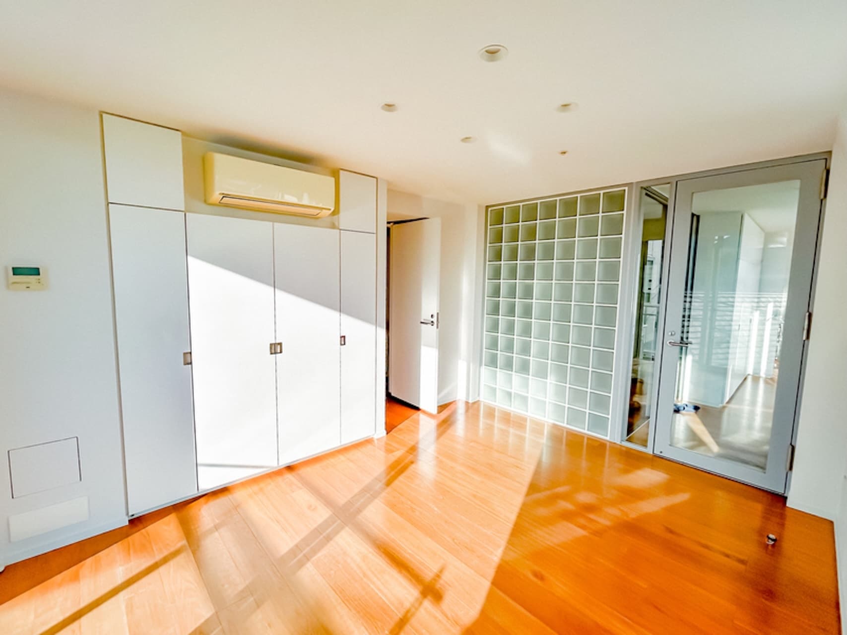 Yoyogi Uehara ApartmentBedroom3.jpg