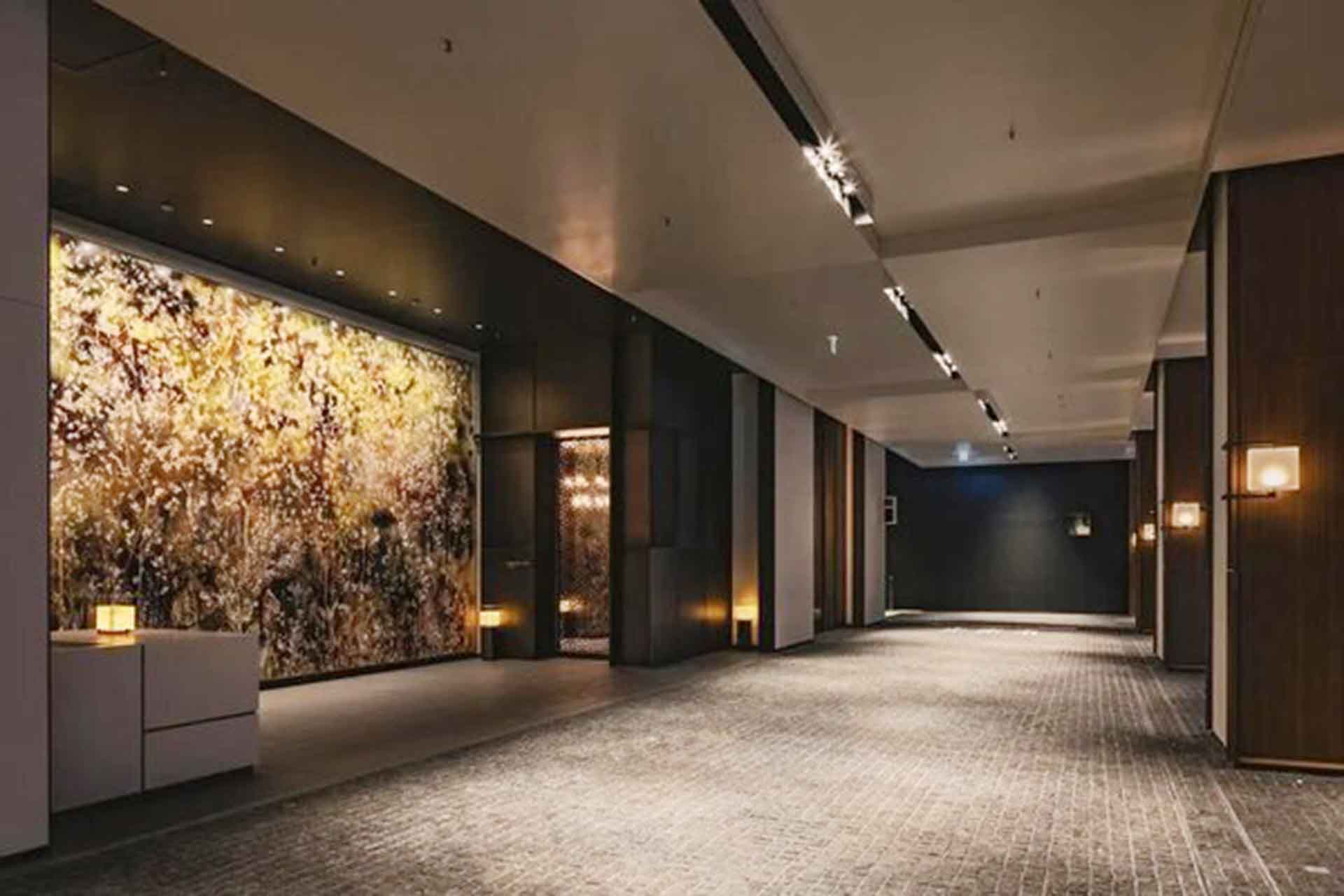 Toranomon Hills Residential Tower Hall2.jpg