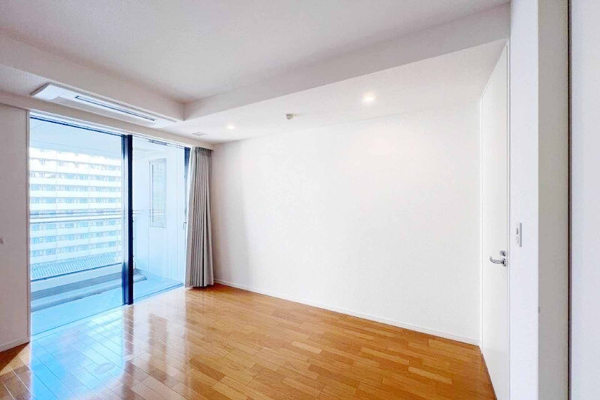 Toranomon Towers Residences Bedroom.jpg