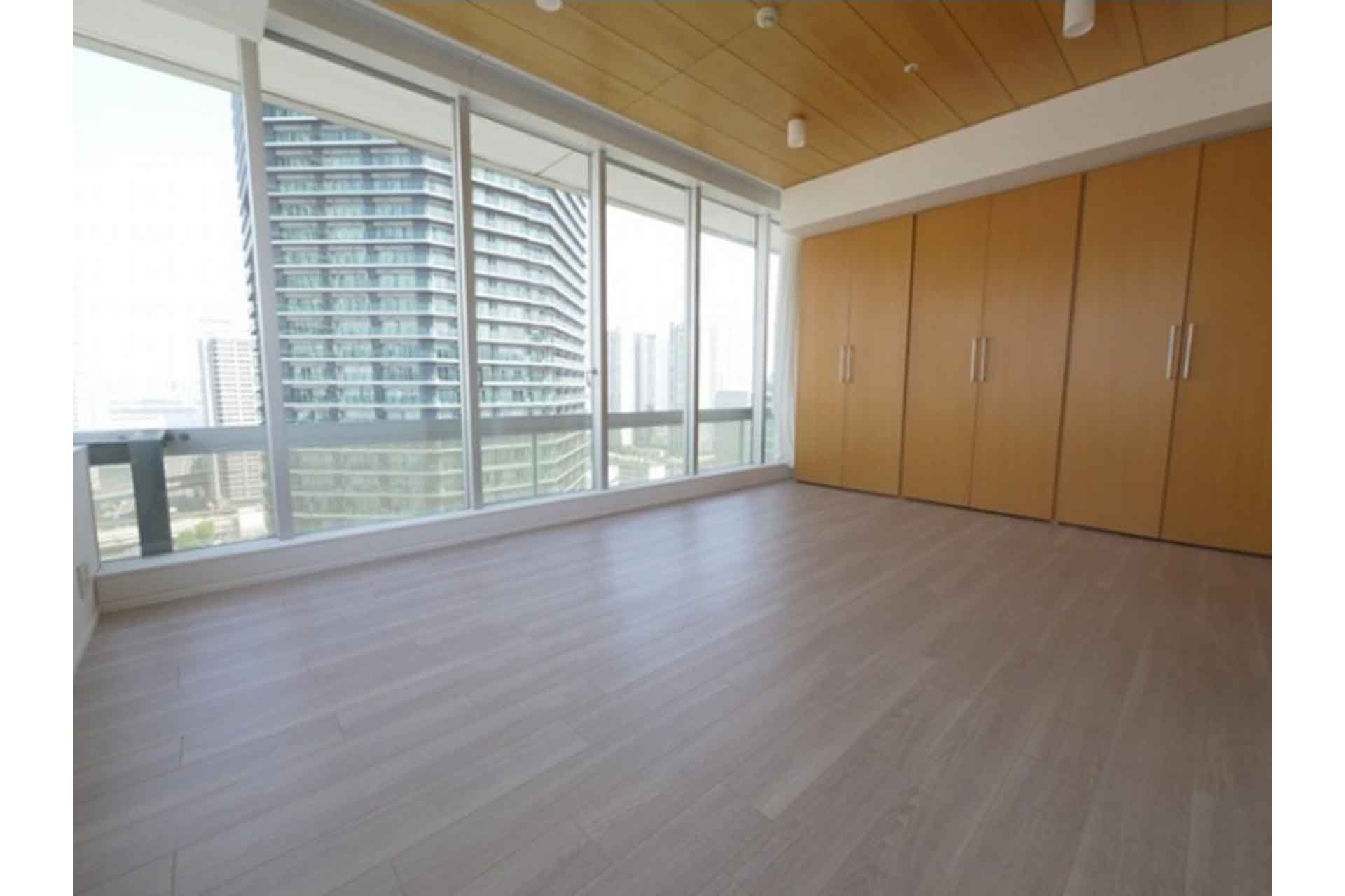 Wellis Urban Shinagawa Tower Bedroom.jpg