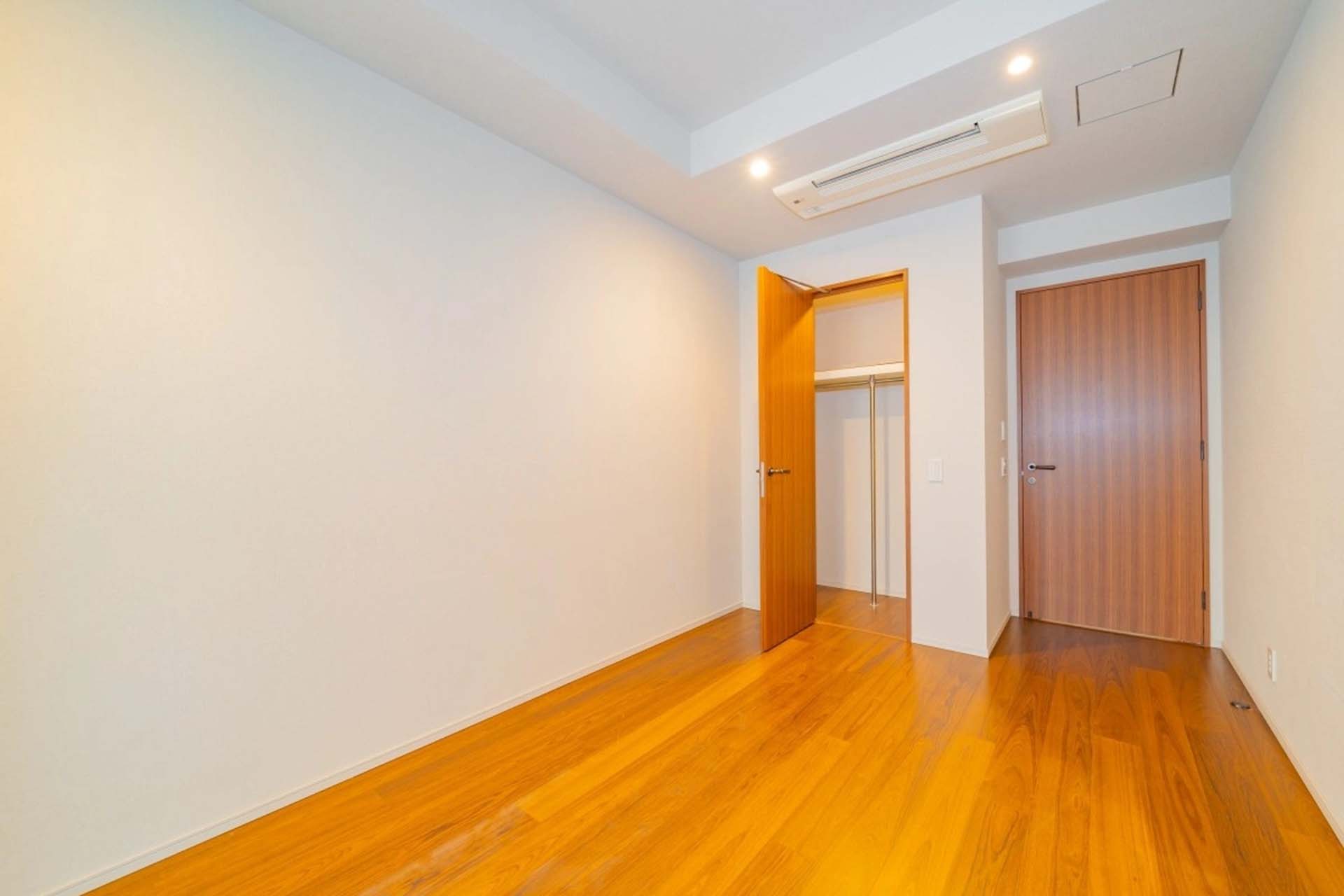 The Parkhouse Grand Minamiaoyama Takagicho Bedroom.jpg