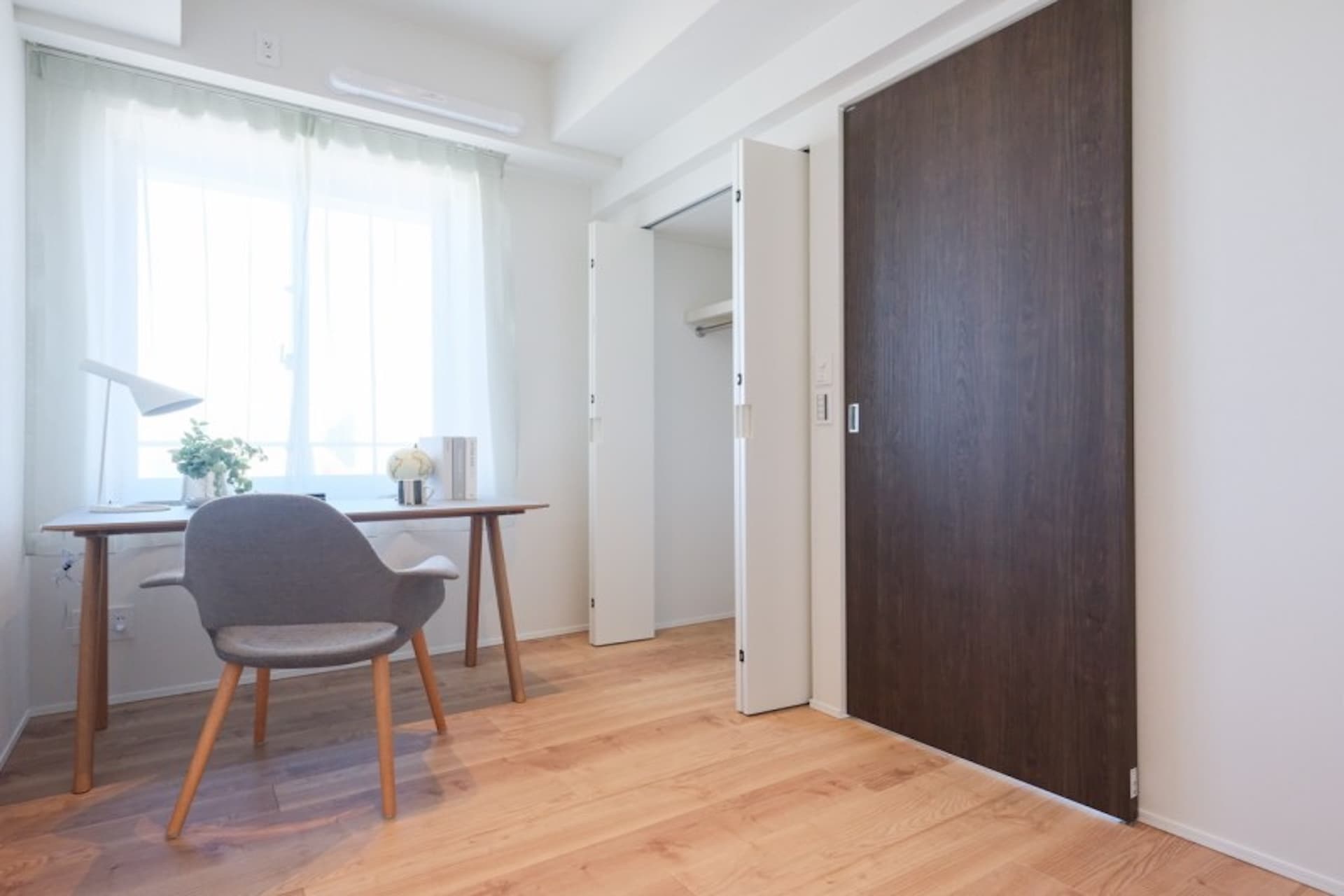 Cosmo Polis Shinagawa Bedroom.jpeg