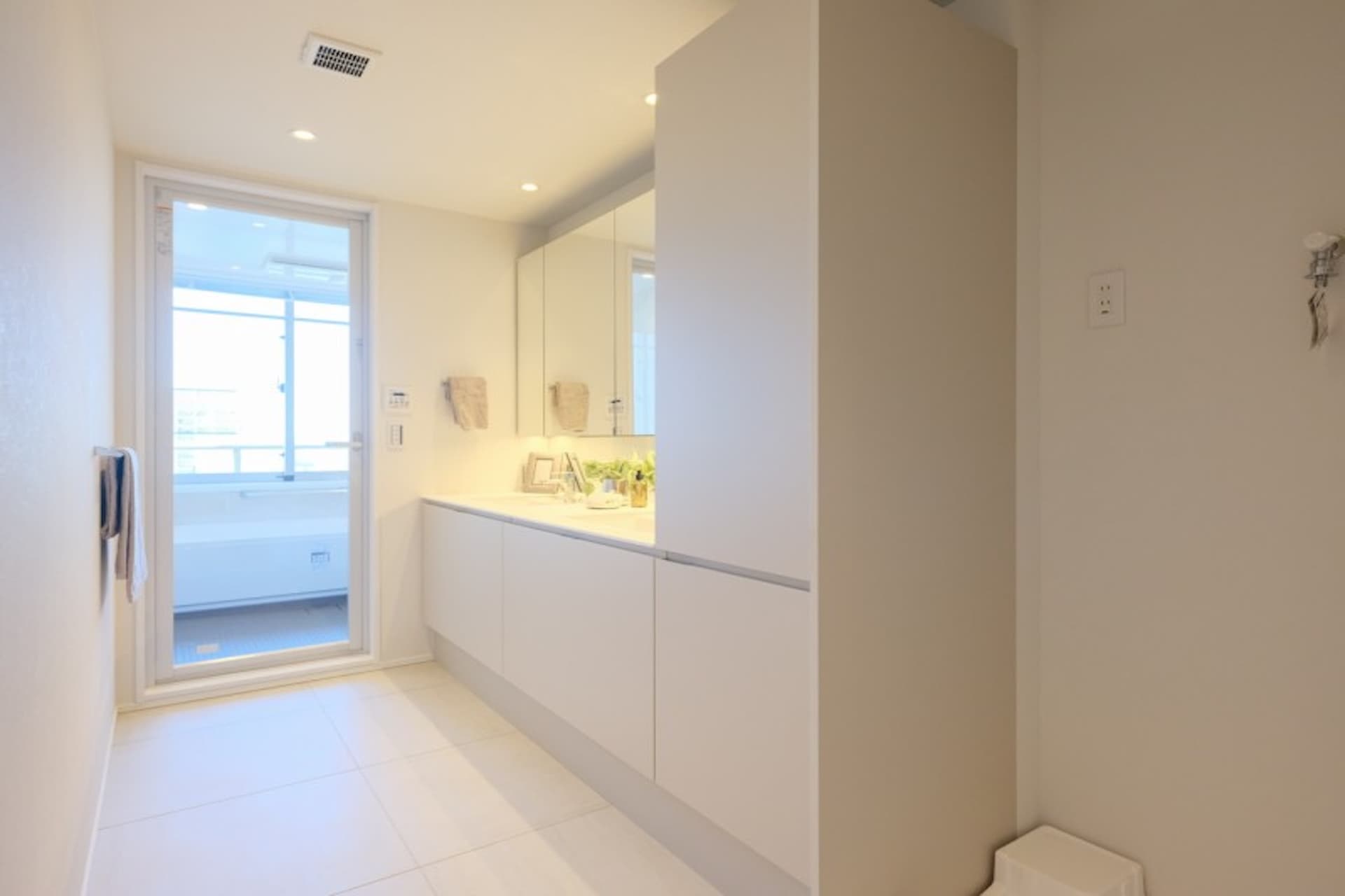 Cosmo Polis Shinagawa Bathroom.jpeg