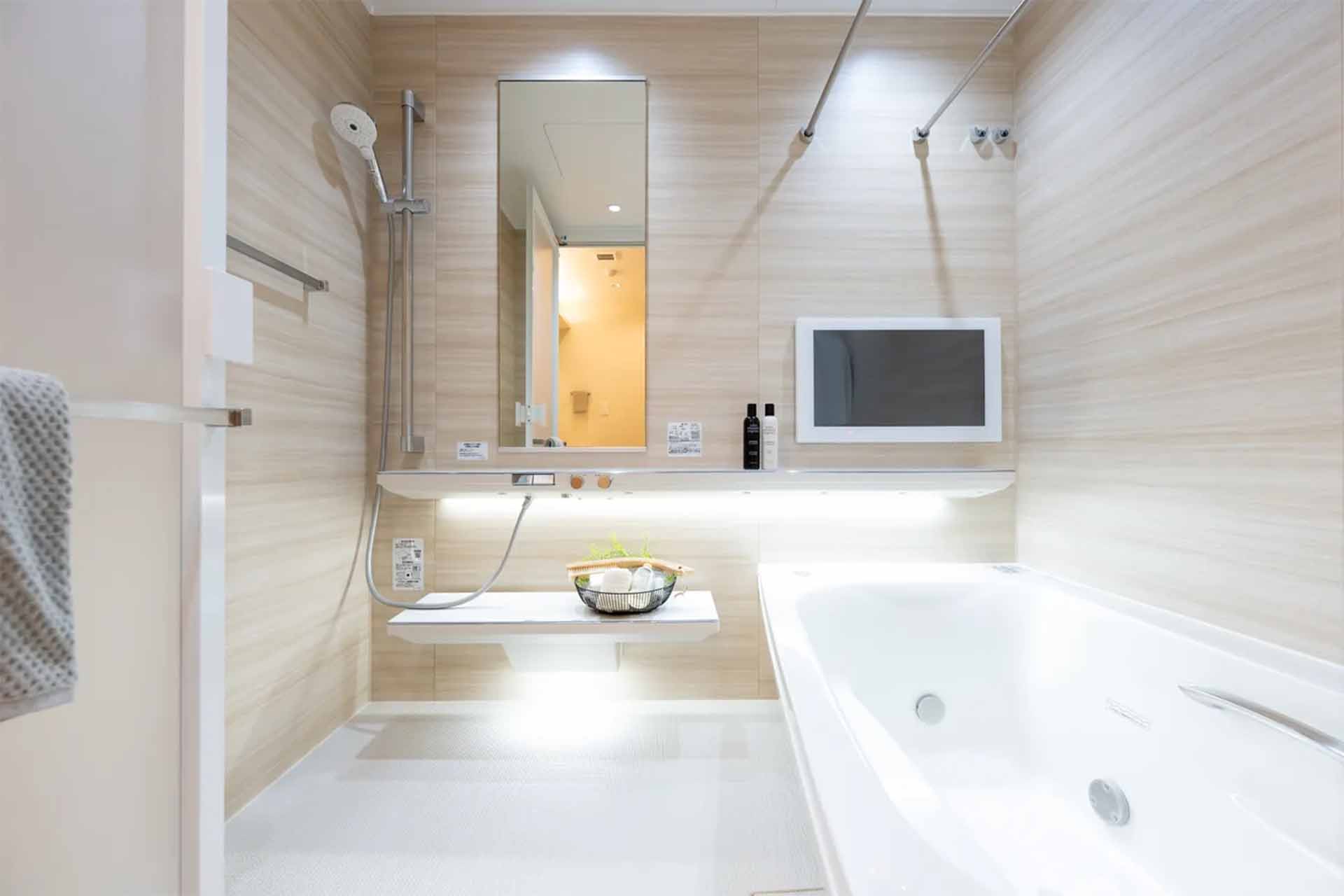Motoazabu Hills Forest Tower Bathroom2.jpg