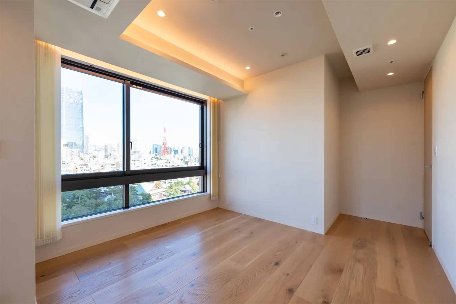 Motoazabu Hills Forest Tower Bedroom3.jpg