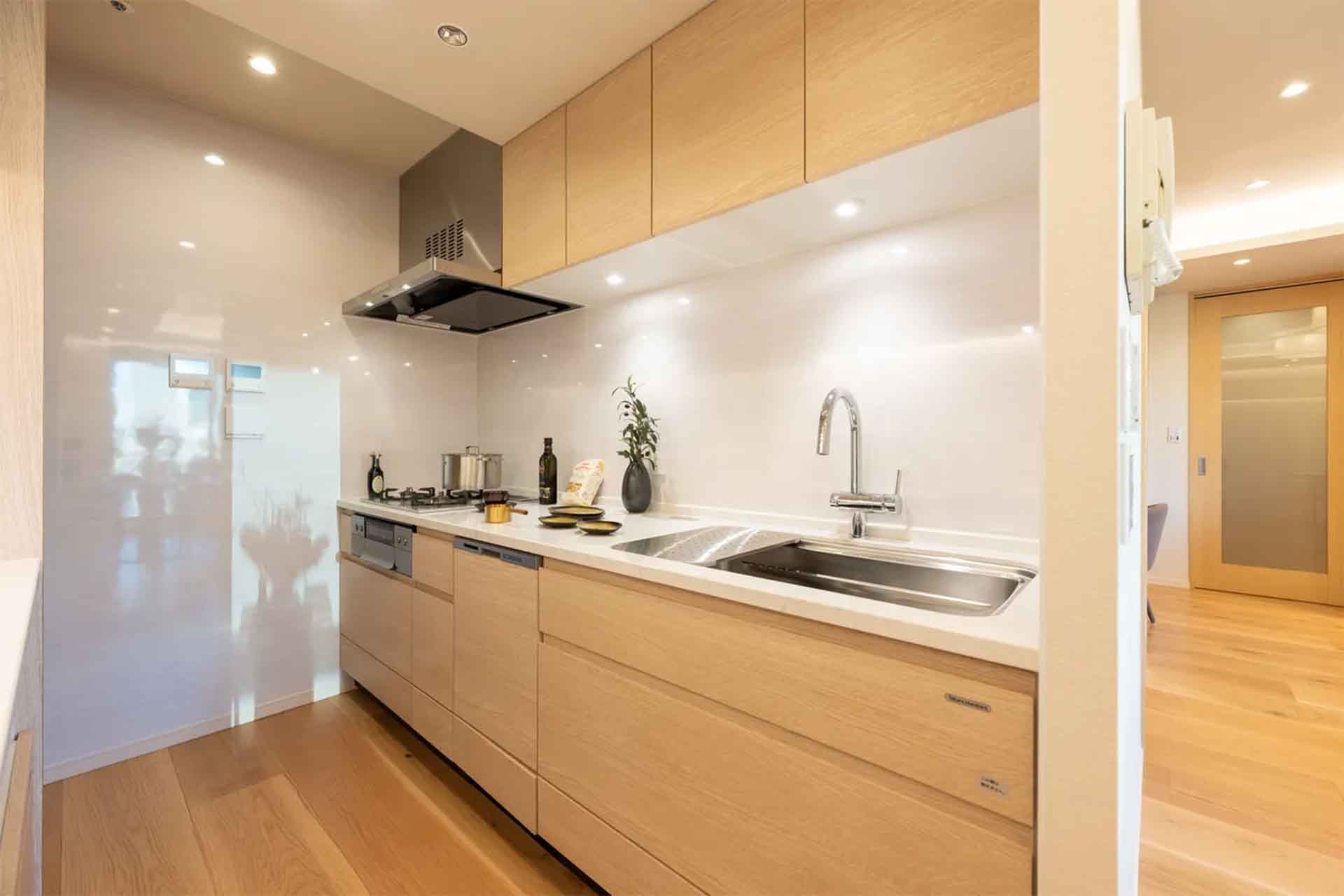 Motoazabu Hills Forest Tower kitchen.jpg