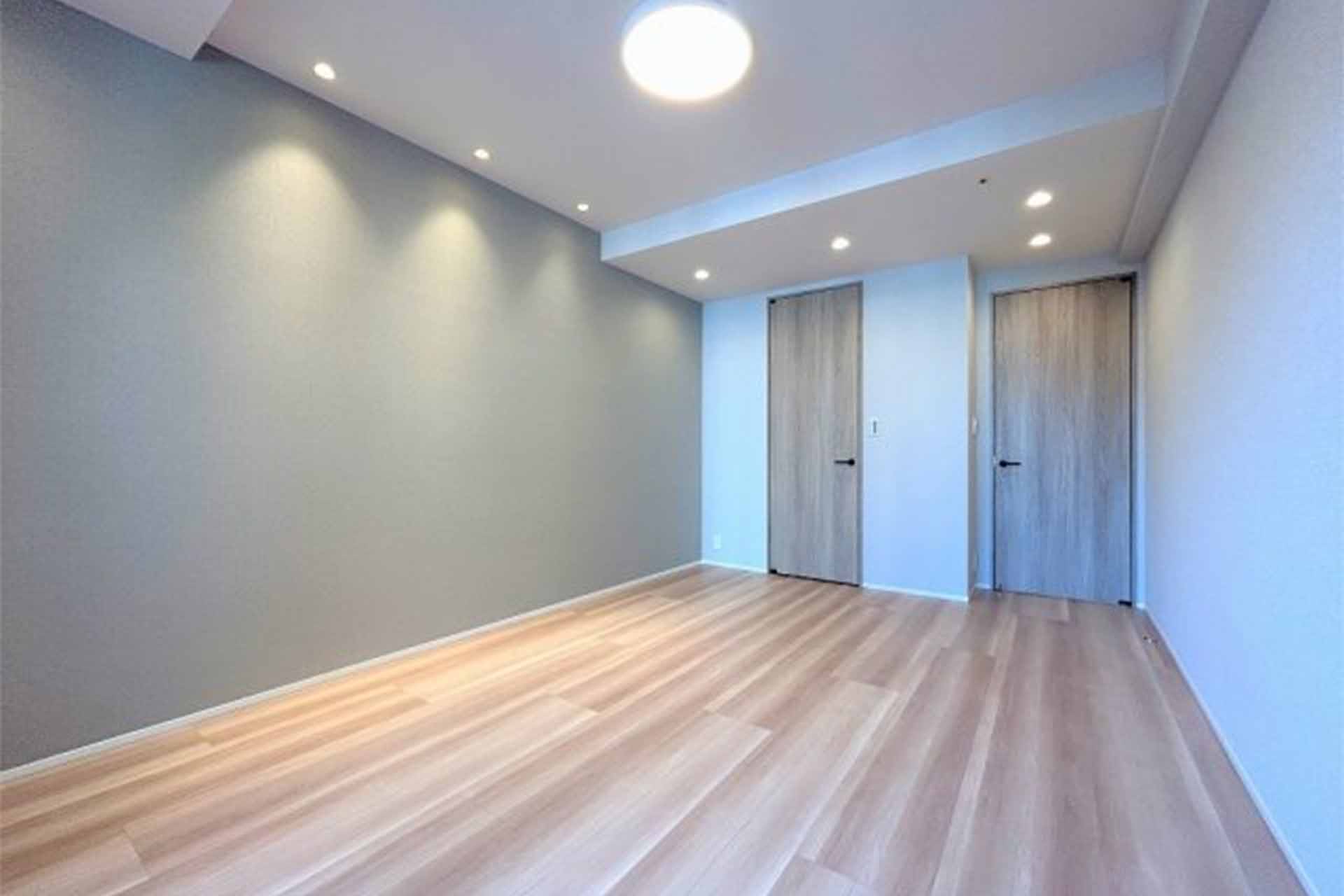 Aoyama Park Tower Bedroom.jpg