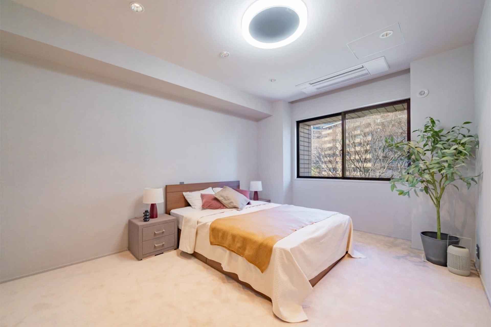 Hiroo Garden Hills Center Hill  Bedroom.jpg
